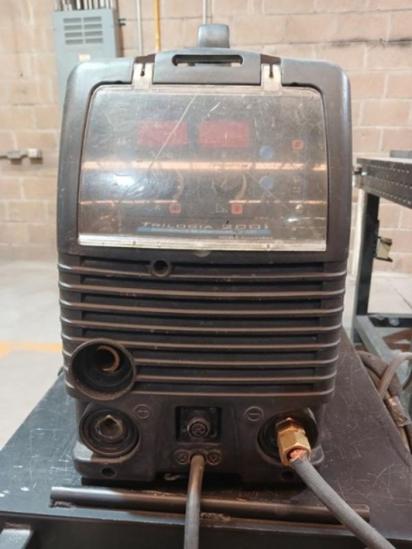 WELDING MACHINE - Image 2 of 4