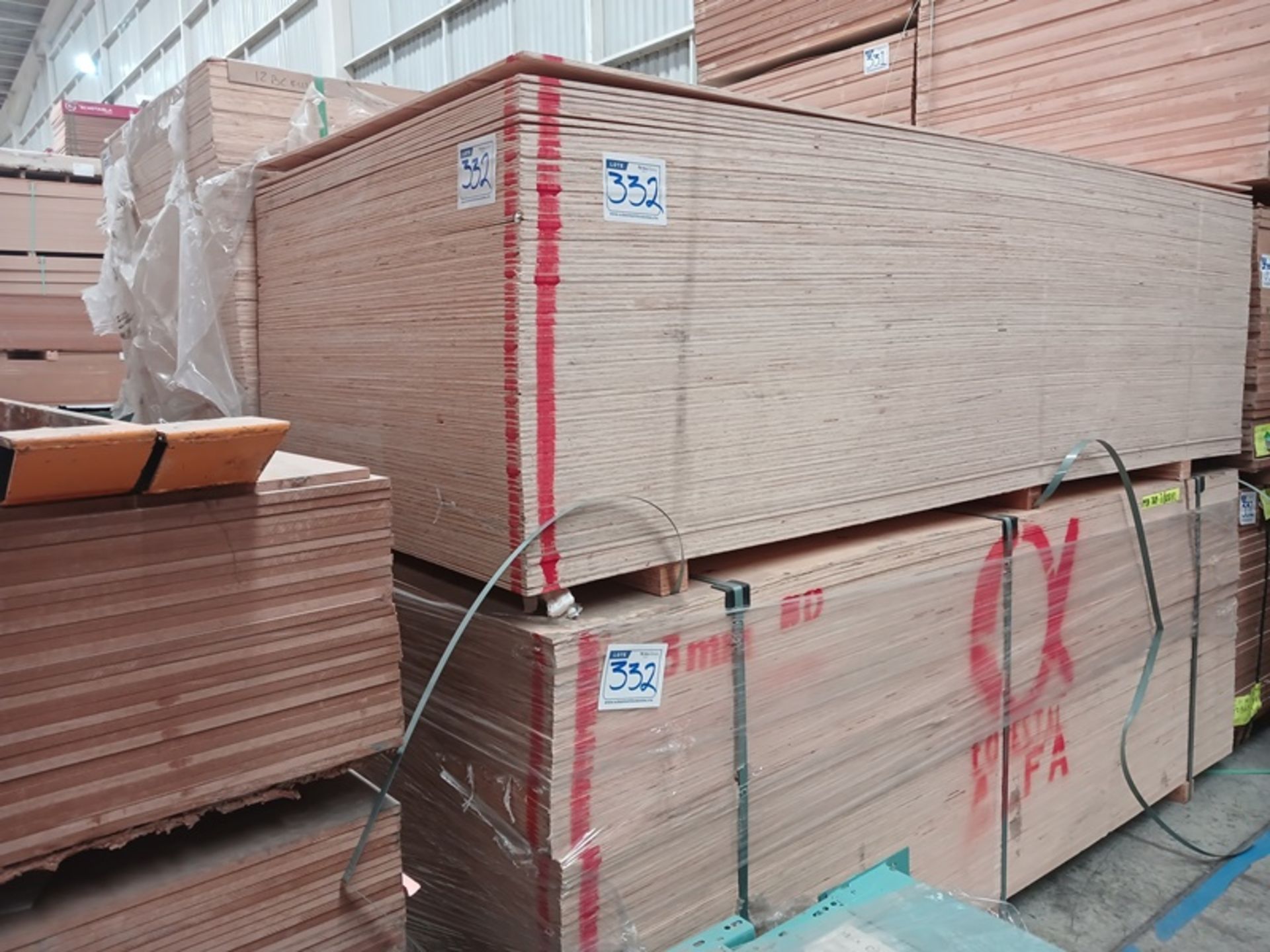 LOT OF APPROXIMATELY (356) PCS OF MELAMINE, MDF AND TRIPLAY - Image 4 of 5