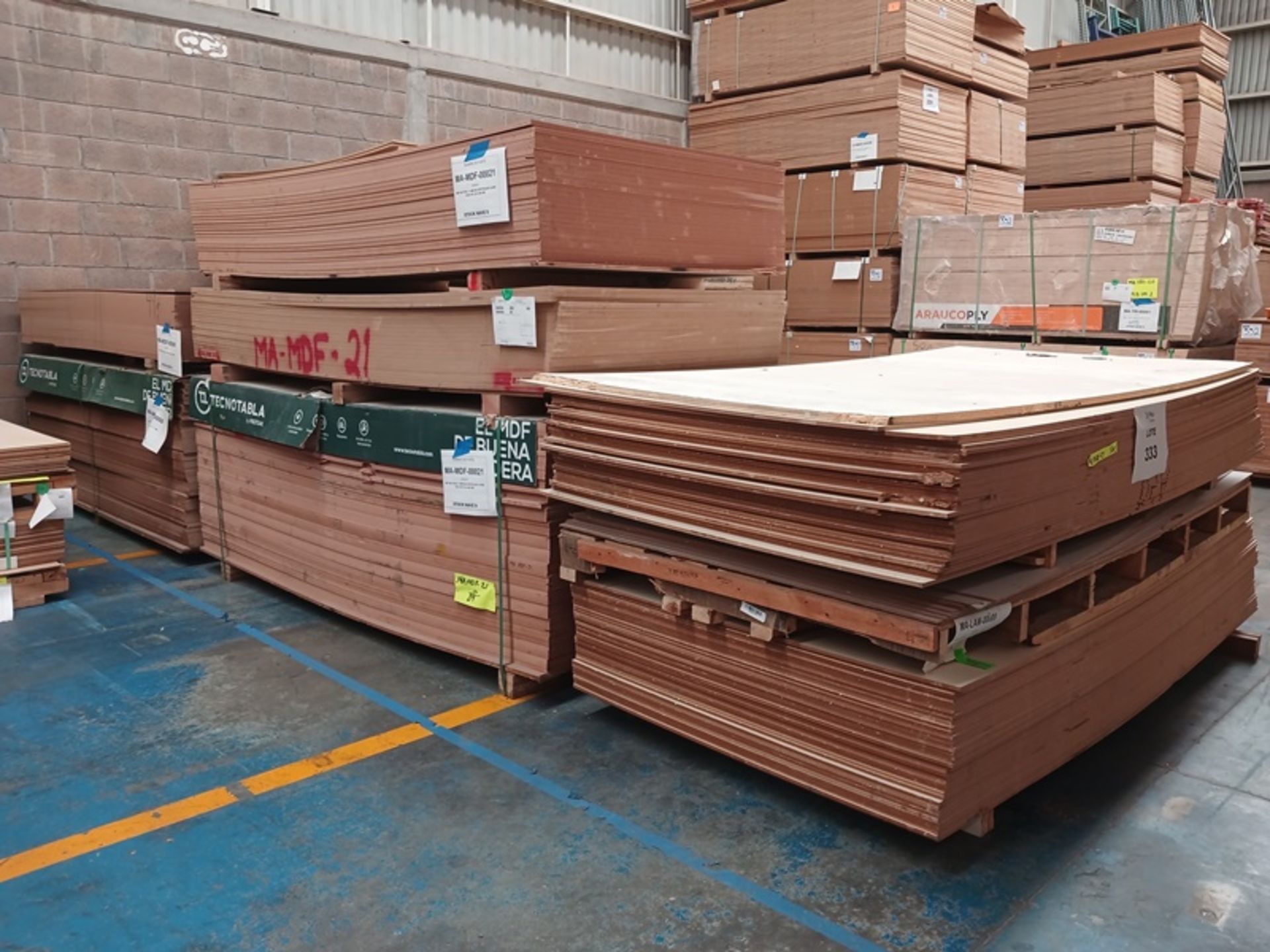 LOT OF APPROXIMATELY (548) PCS MELAMINE, MDF AND TRIPLAY - Image 3 of 4