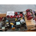 LOT OF EQUIPMENT FOR PAINTING, PORTABLE DRILLS, GRAPPLES AND MISCELLANEOUS TOOLS