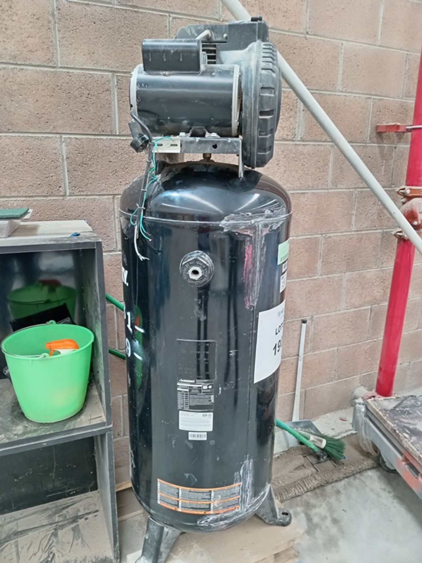 AIR COMPRESSOR - Image 2 of 6