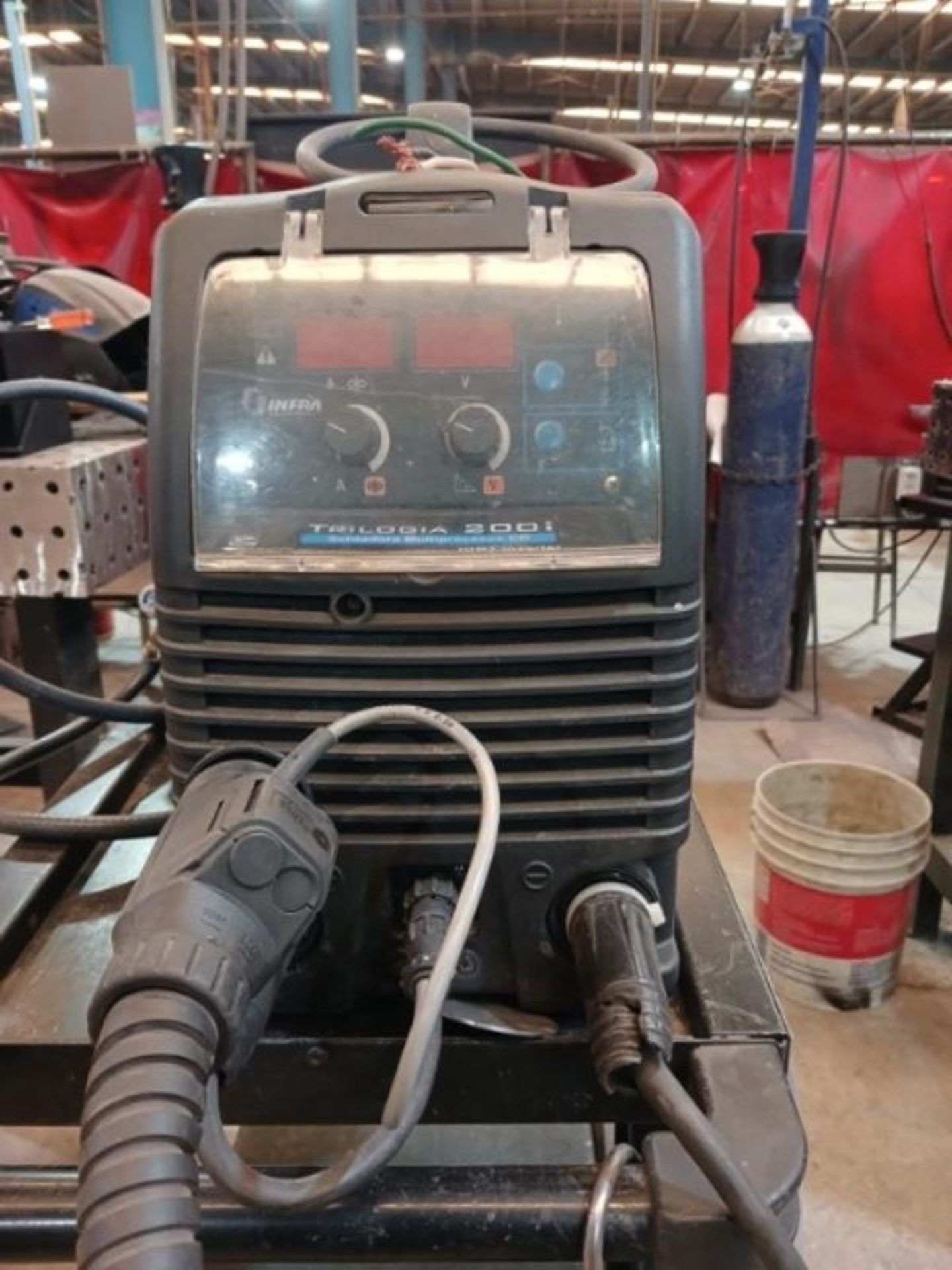 WELDING MACHINE - Image 2 of 5