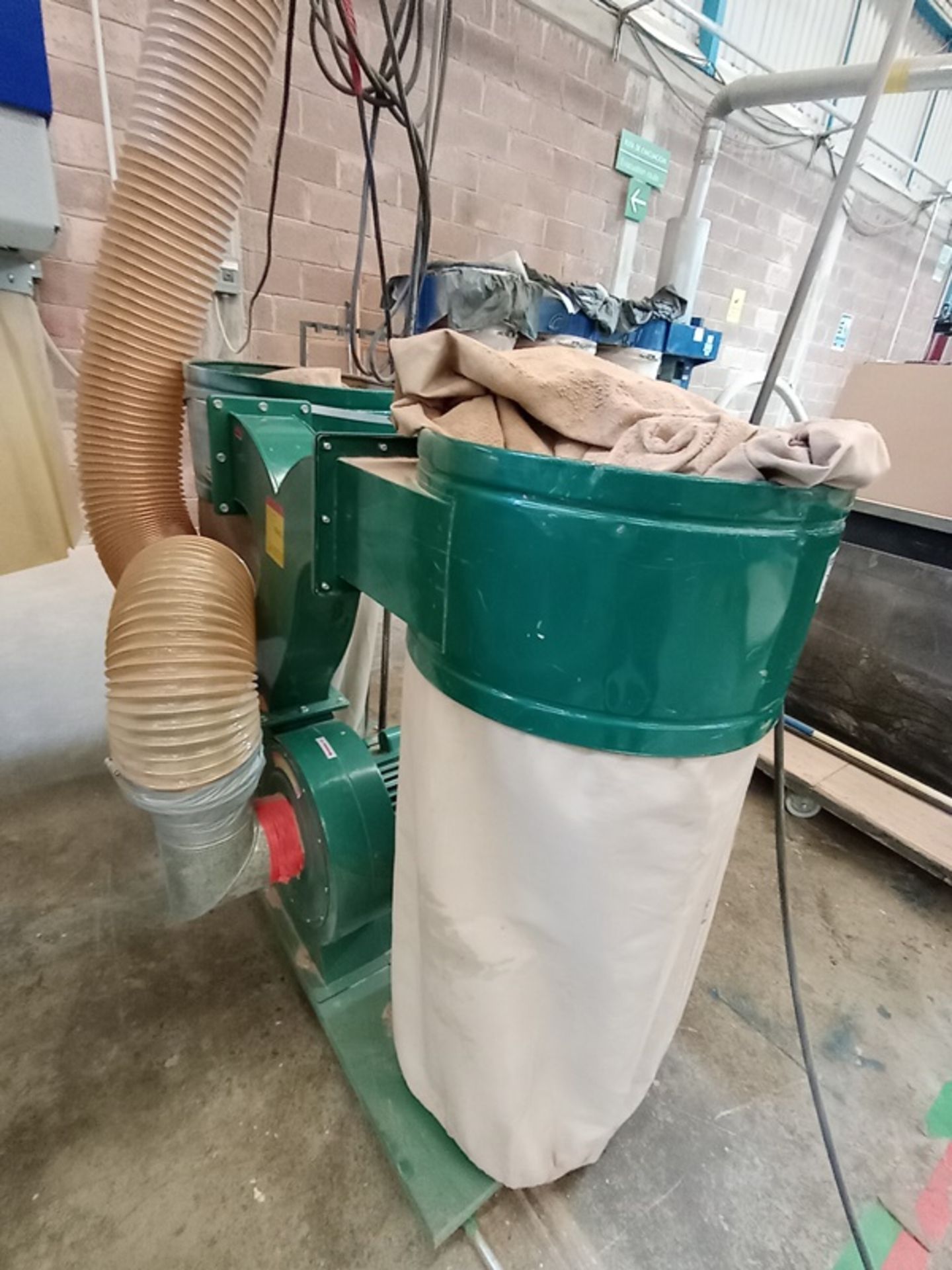 DUST COLLECTOR - Image 8 of 8