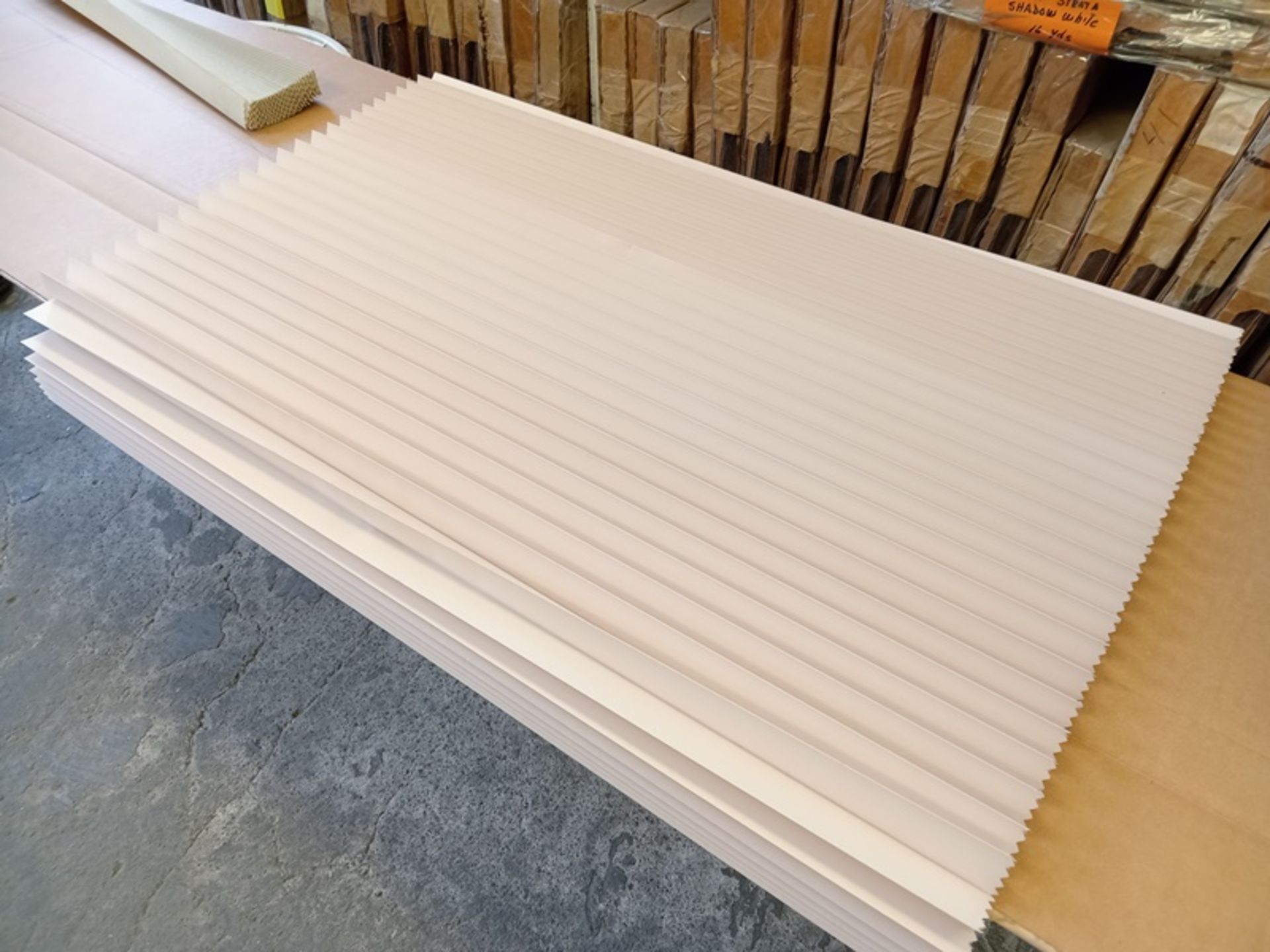 LOT OF APPROXIMATELY (27,400) M2 OF BLINDS PLEATED FABRIC - Image 26 of 35