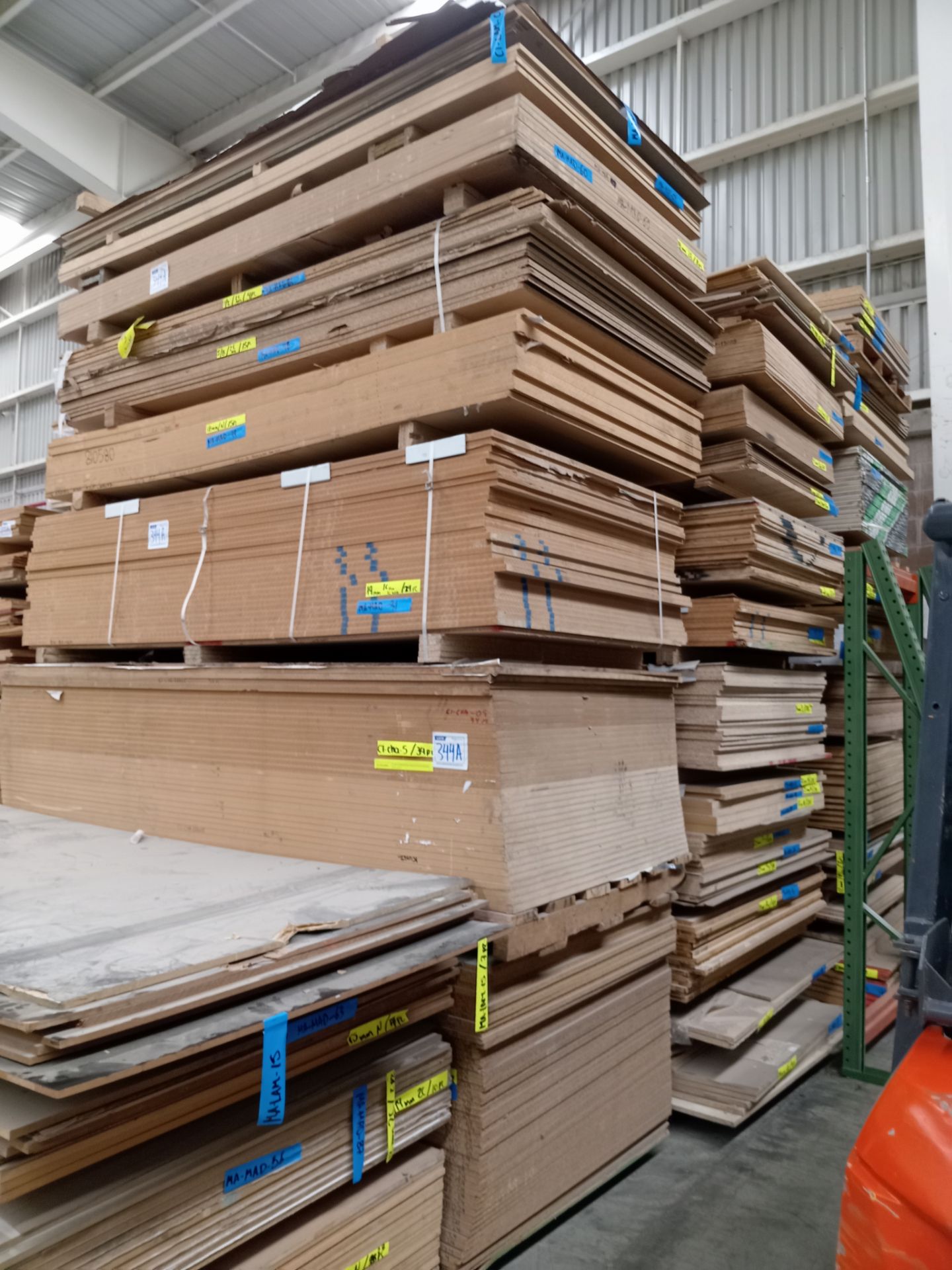LOT OF APPROXIMATELY (1,093) PCS OF MELAMINE, MDF AND CHIPBOARD - Image 4 of 12