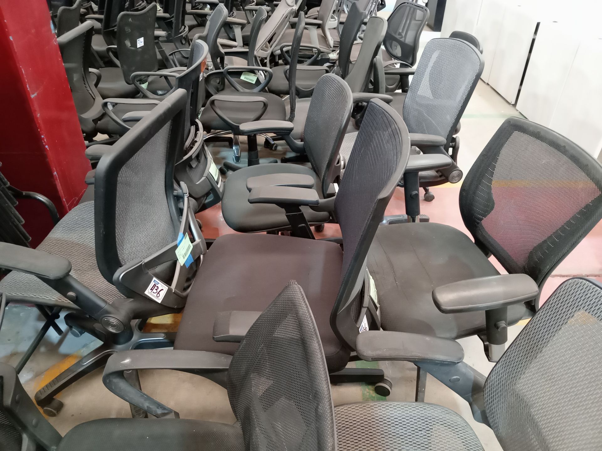 LOT OF (55) PIECES OF OFFICE CHAIRS - Image 16 of 25