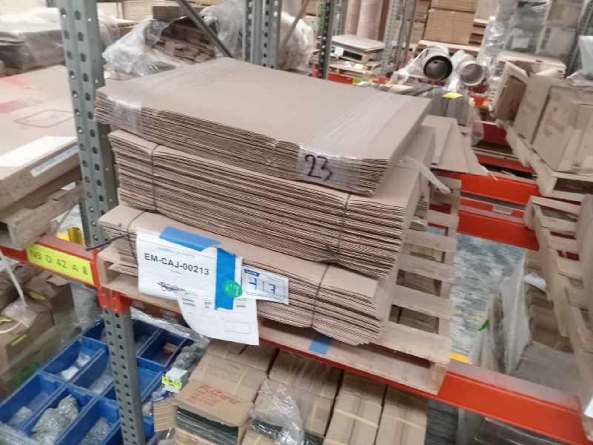 LOT OF APPROXIMATELY (83,310) PCS OF CARDBOARD BOXES AND ACCESSORIES - Image 35 of 119