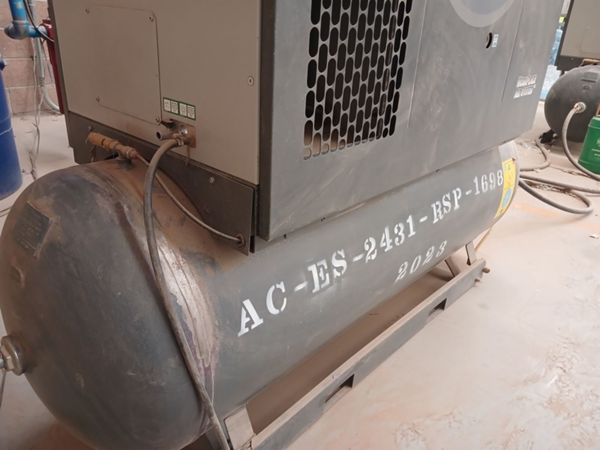 AIR COMPRESSOR - Image 3 of 6