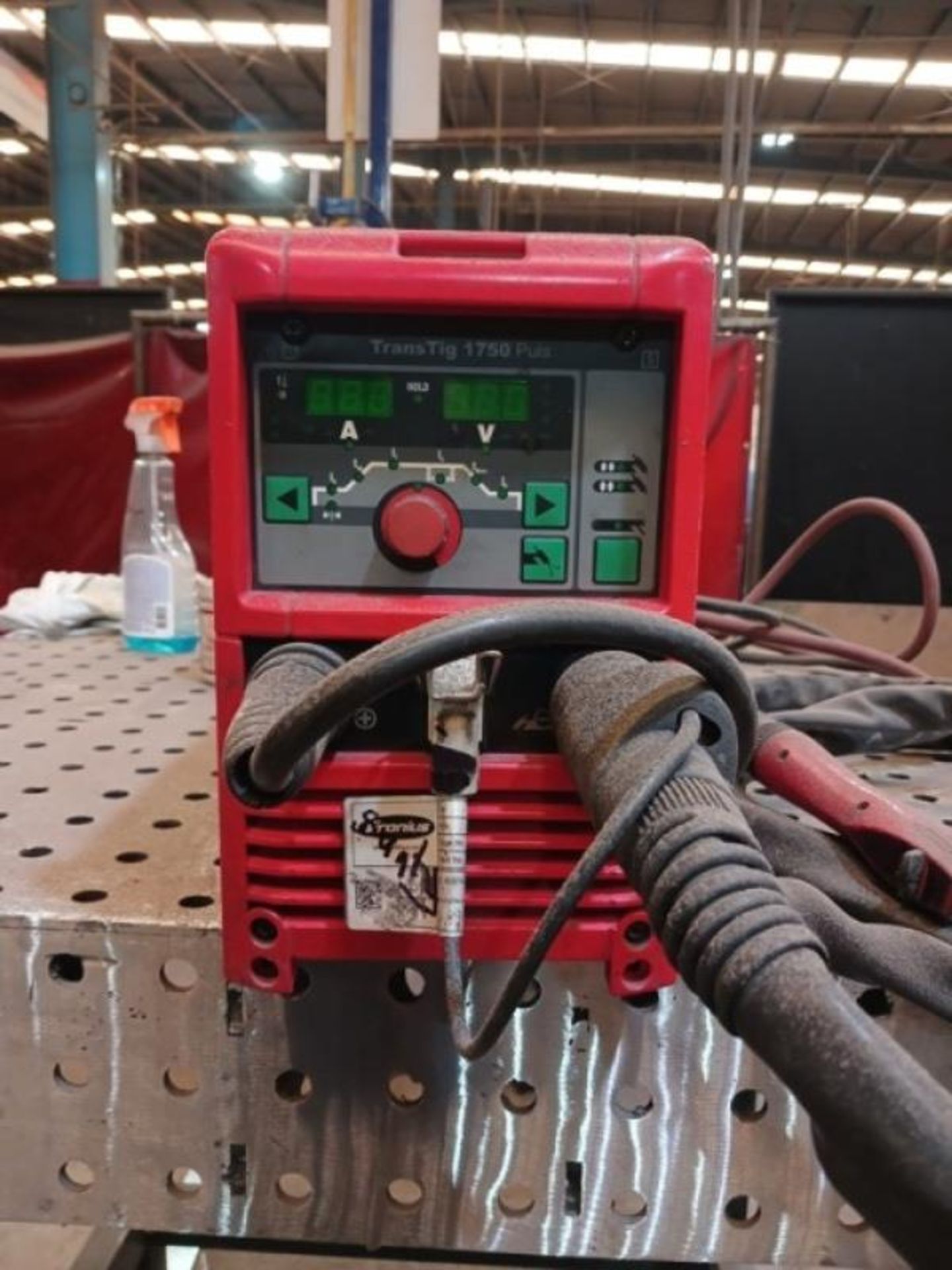 WELDING MACHINE - Image 2 of 5