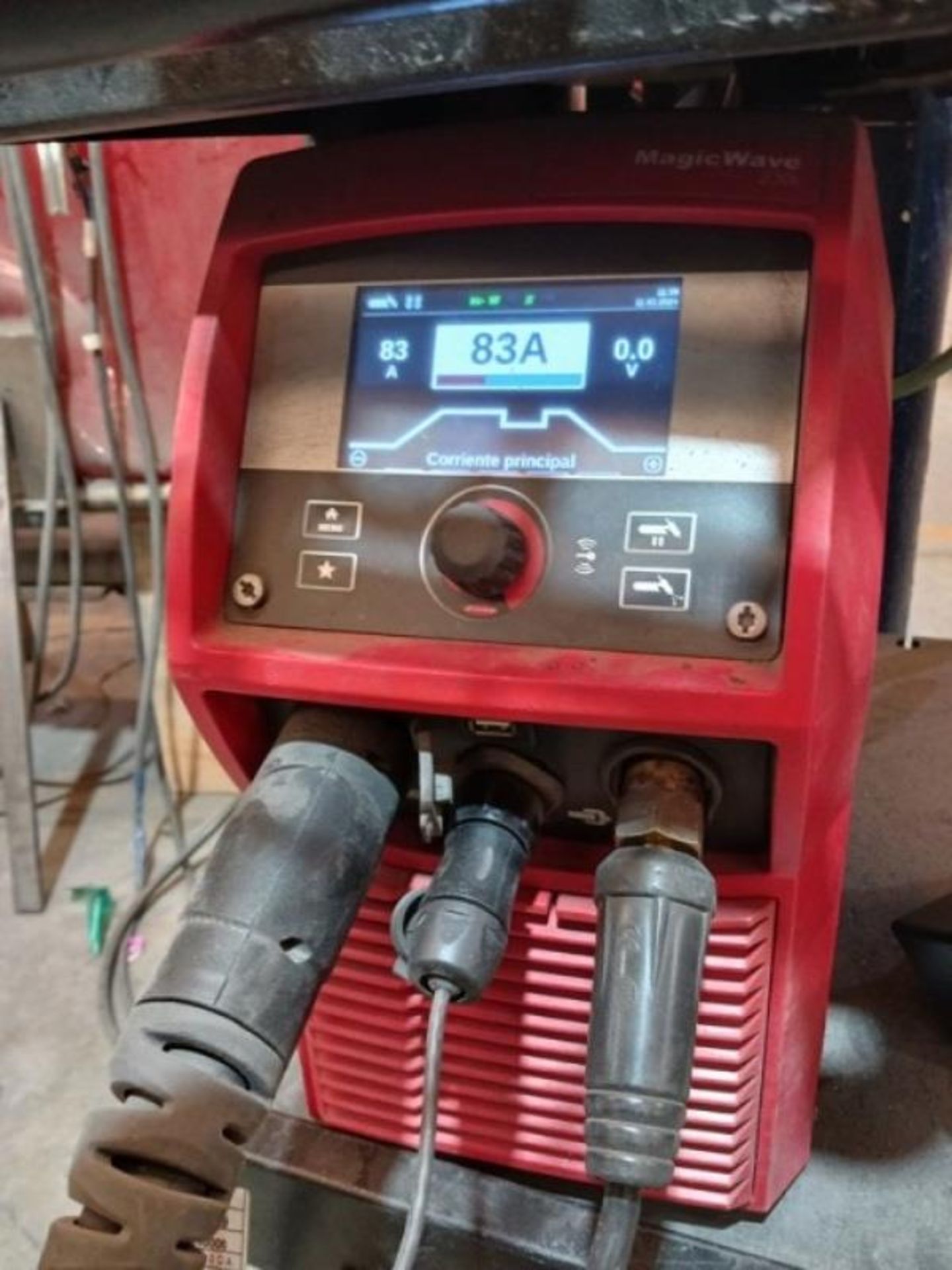 WELDING MACHINE - Image 2 of 4