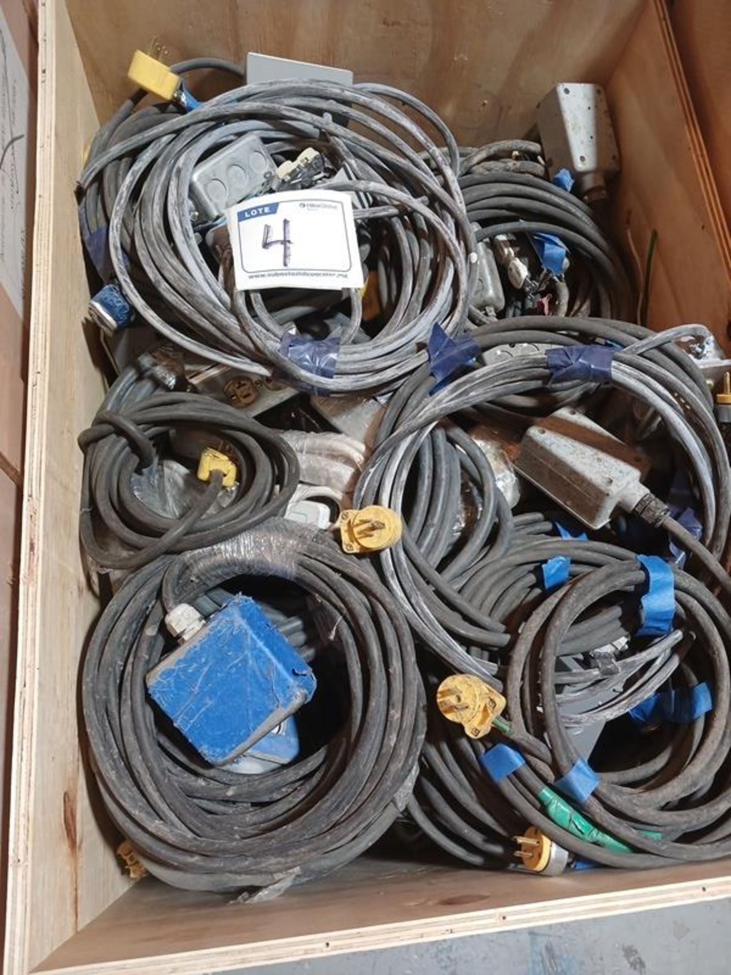 LOT OF EXTENSIONS AND ELECTRICAL CABLES - Bild 4 aus 7