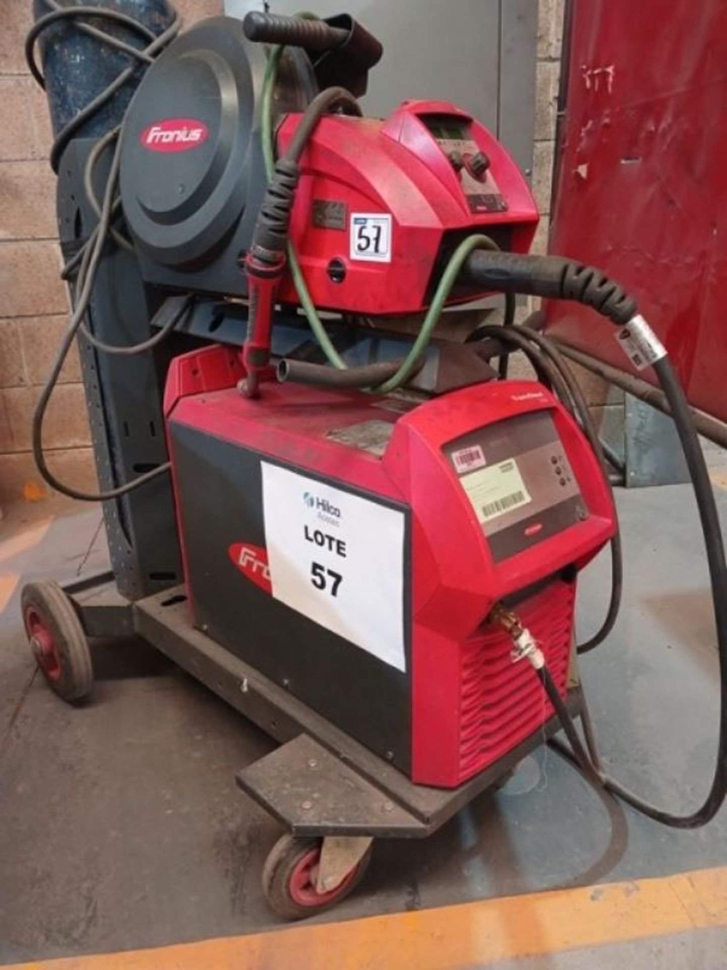 WELDING MACHINE