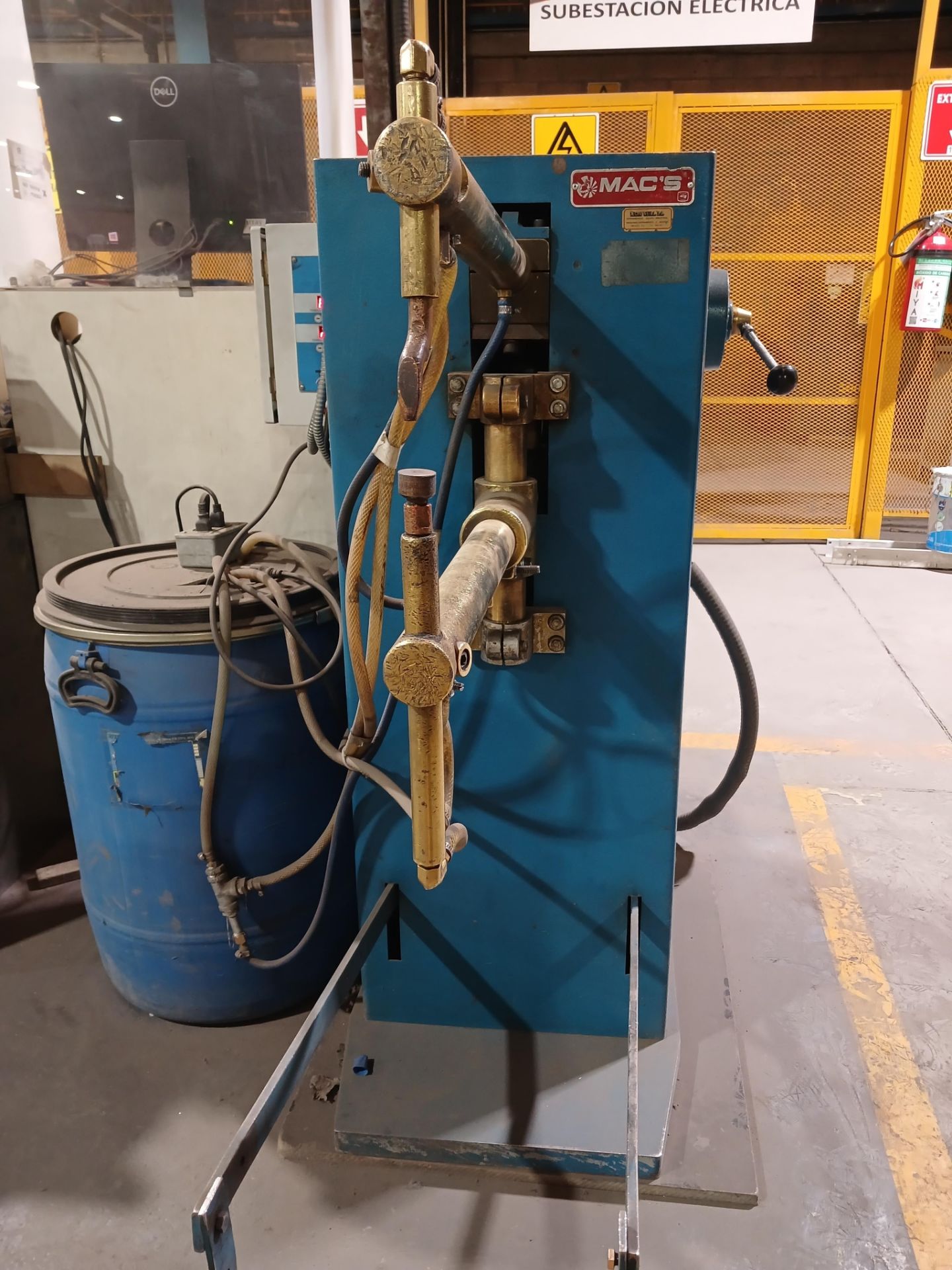 SPOT WELDING MACHINE - Image 3 of 4