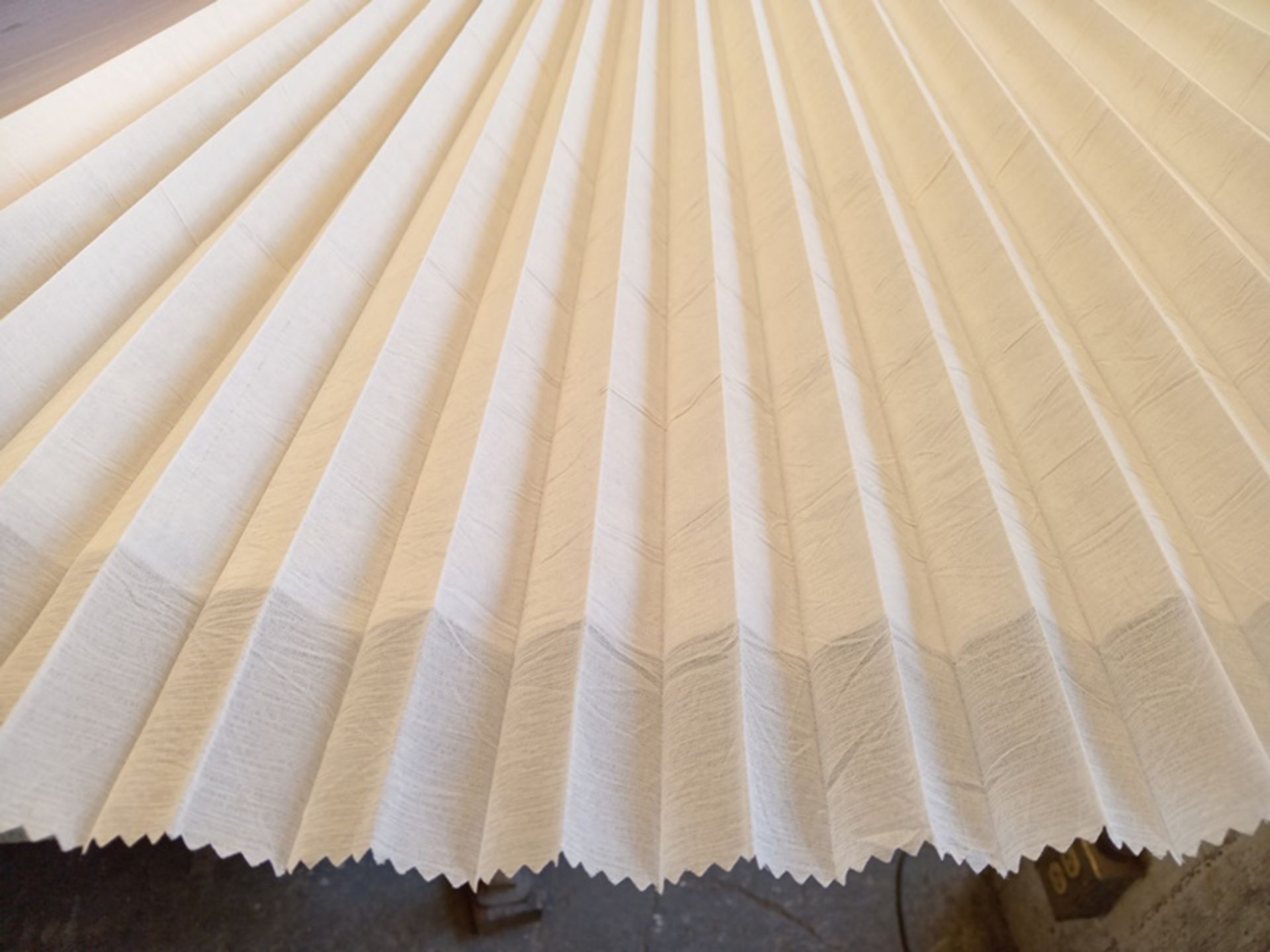 LOT OF APPROXIMATELY (27,400) M2 OF BLINDS PLEATED FABRIC - Image 30 of 35