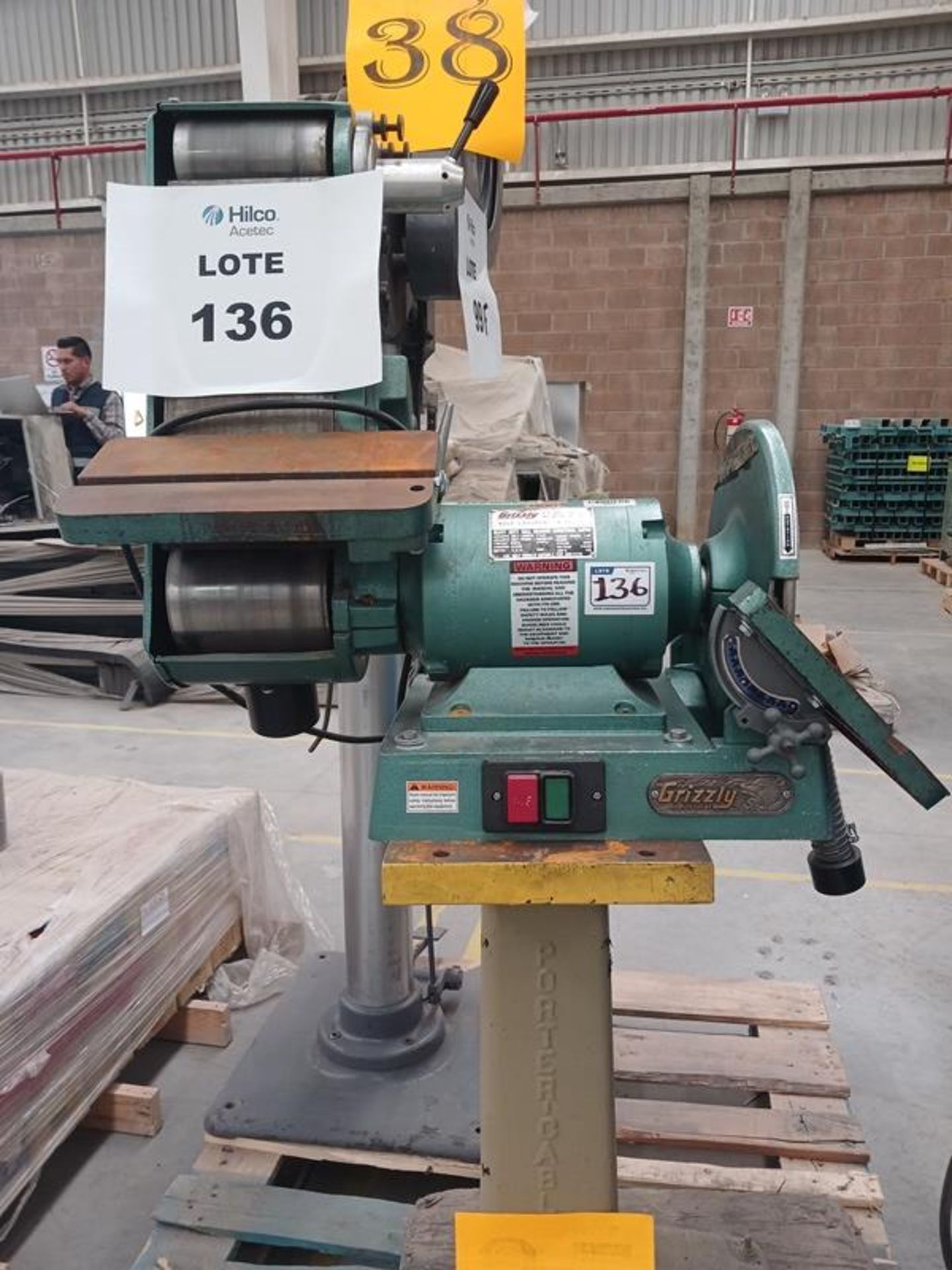 GRINDING MACHINE