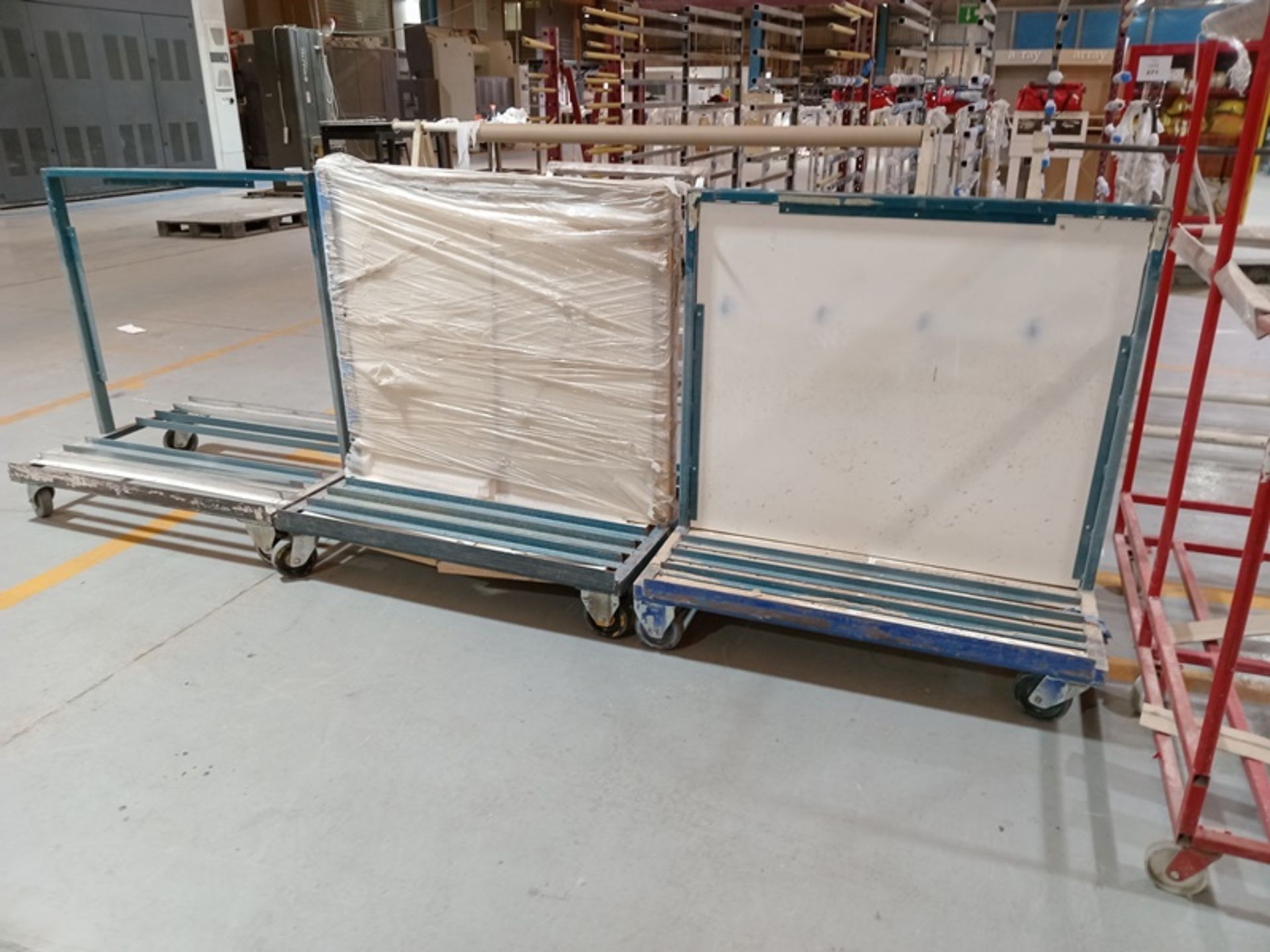 LOT OF (40) PIECES OF CONVEYOR TROLLEYS AND LOADING BASES. - Image 4 of 12