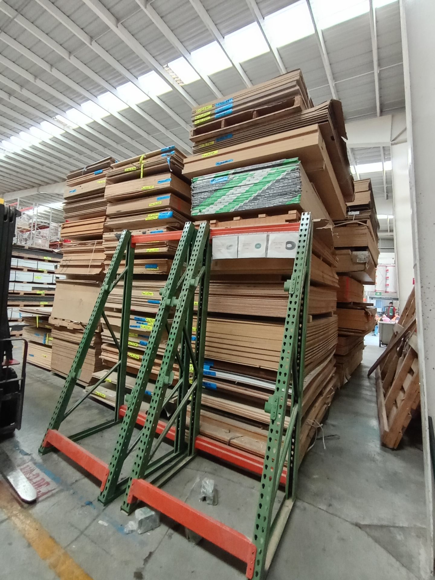LOT OF APPROXIMATELY (1,093) PCS OF MELAMINE, MDF AND CHIPBOARD - Image 6 of 12