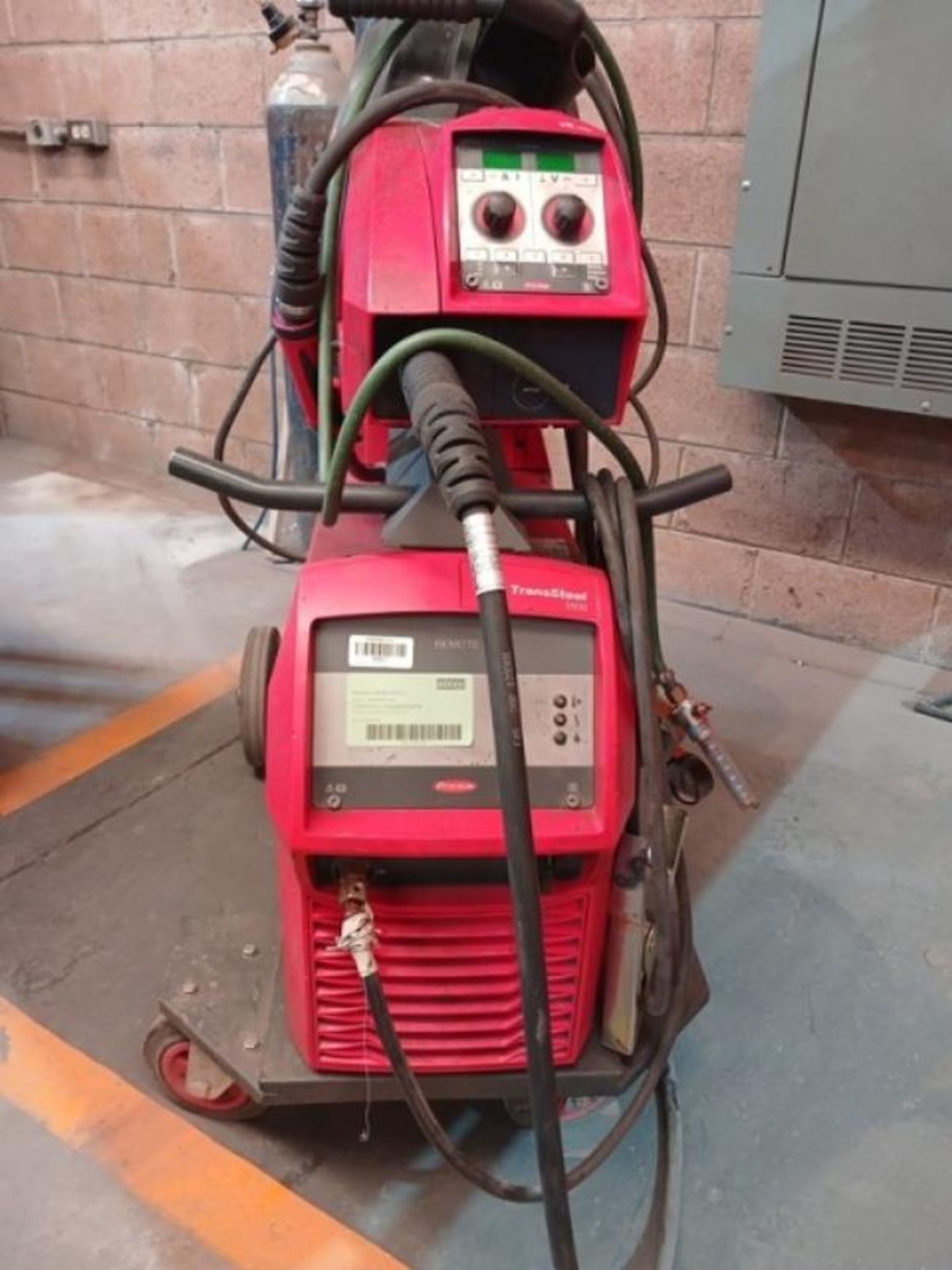 WELDING MACHINE - Image 2 of 5