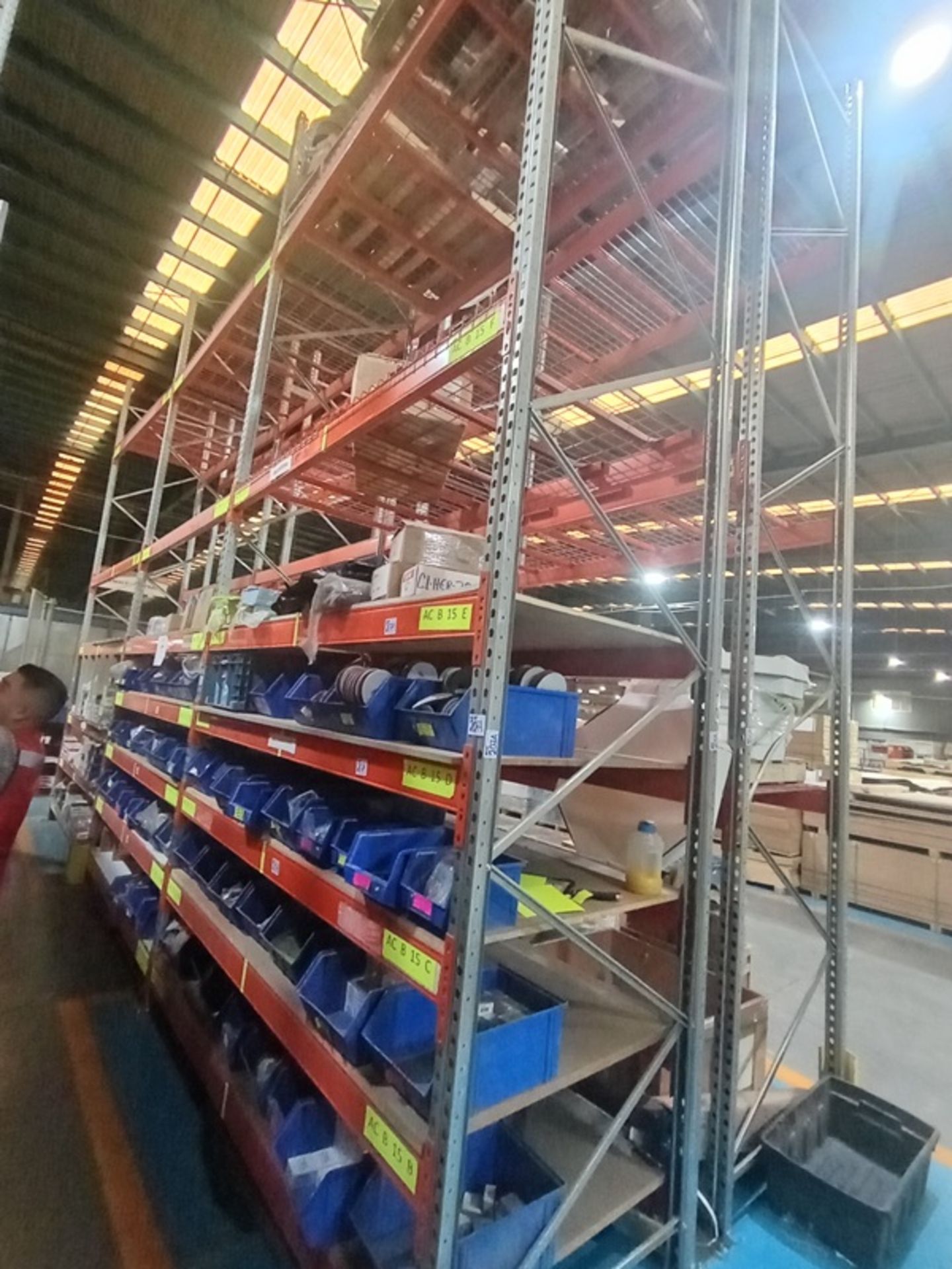 HEAVY DUTY PALLET RACK