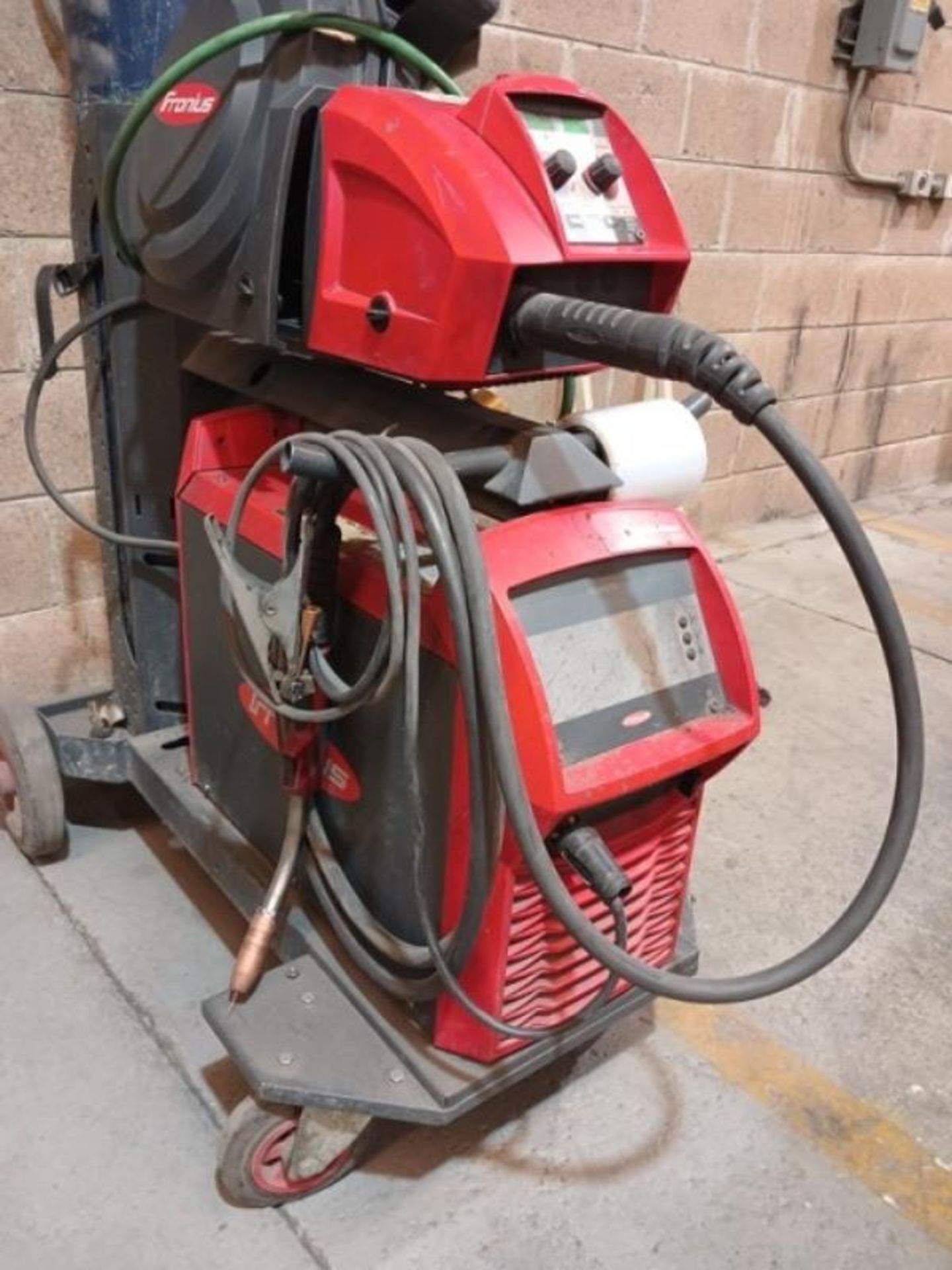 WELDING MACHINE - Image 2 of 5