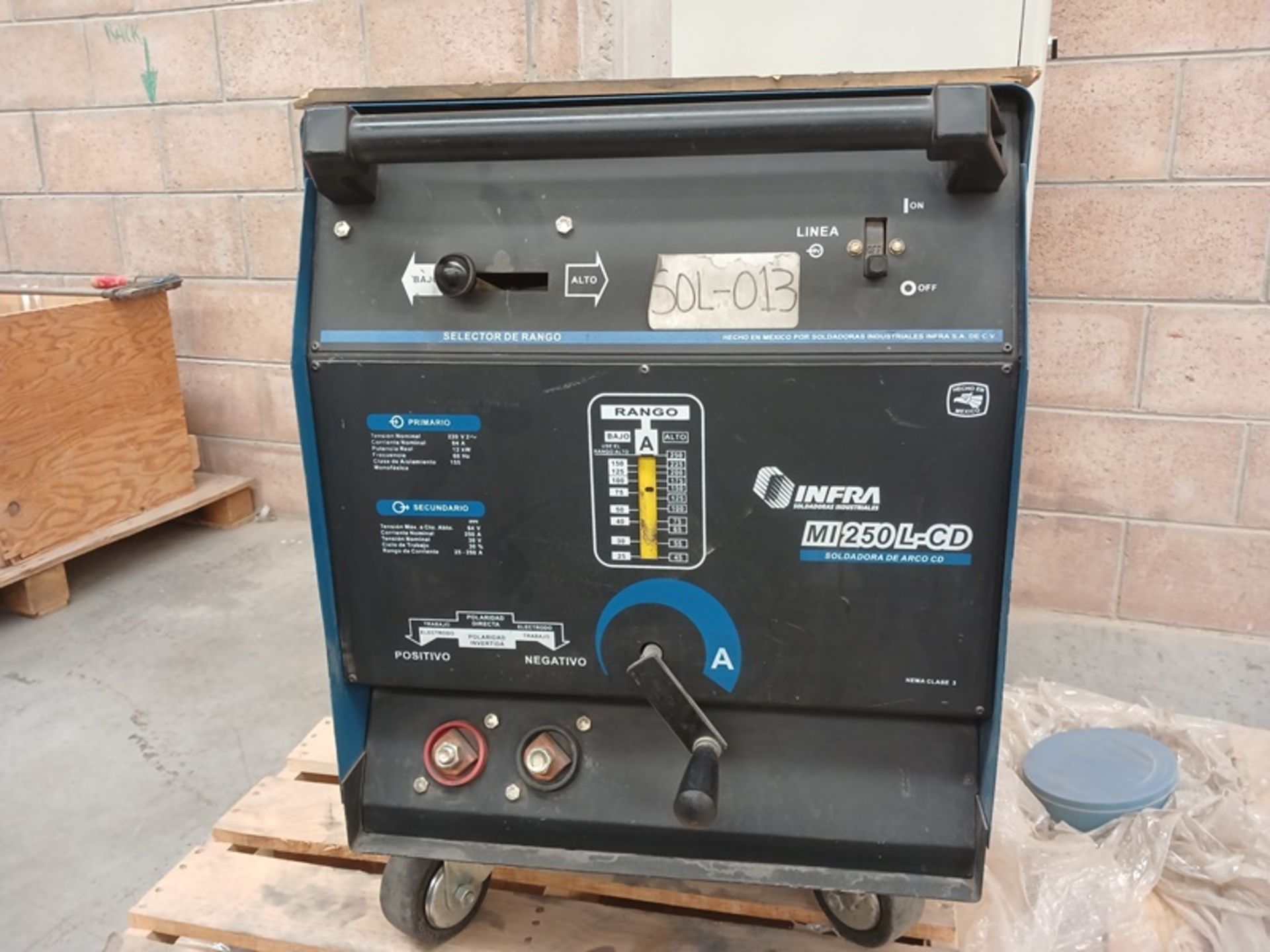 WELDING MACHINE - Image 3 of 3