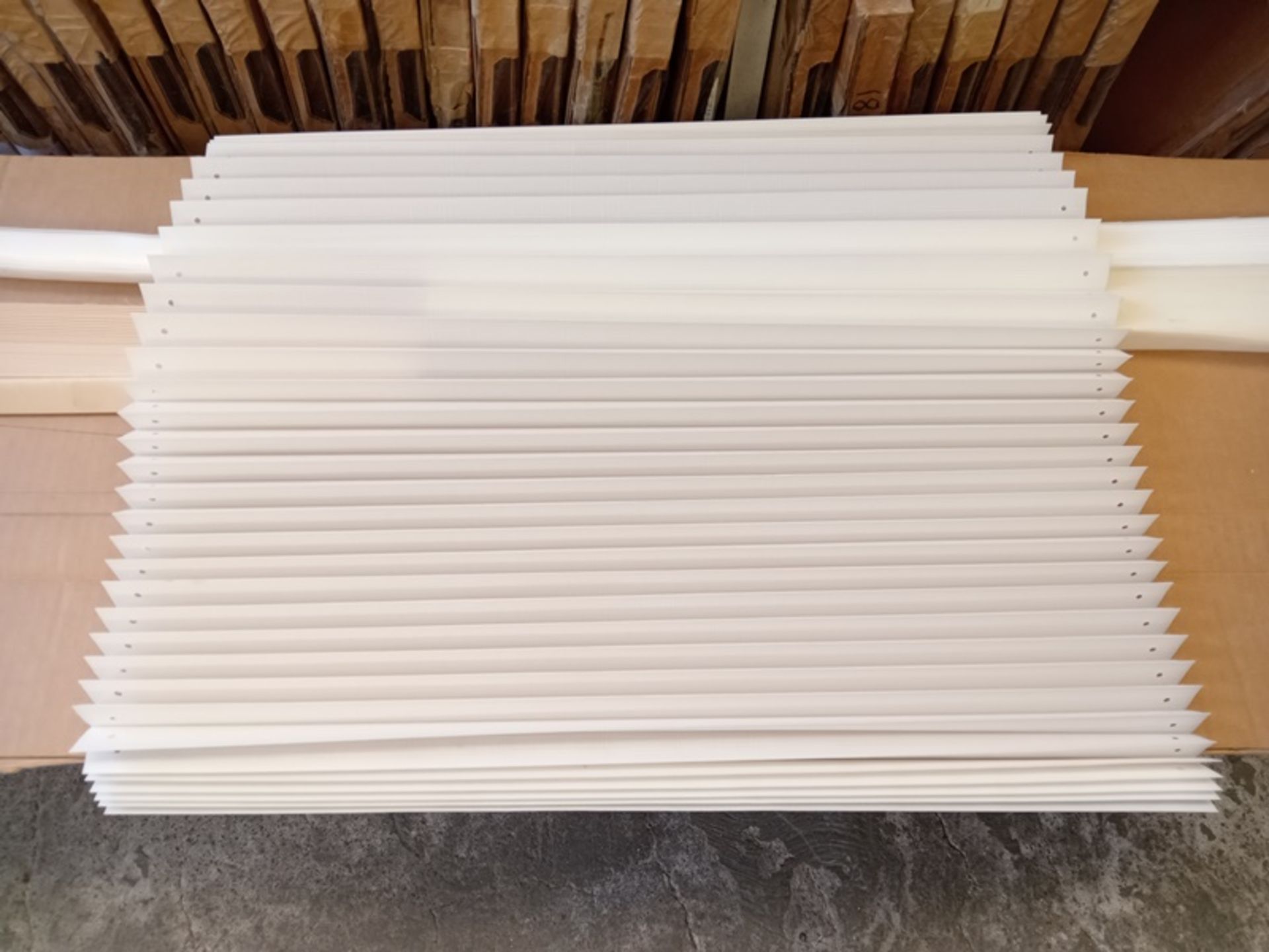 LOT OF APPROXIMATELY (27,400) M2 OF BLINDS PLEATED FABRIC - Image 16 of 35