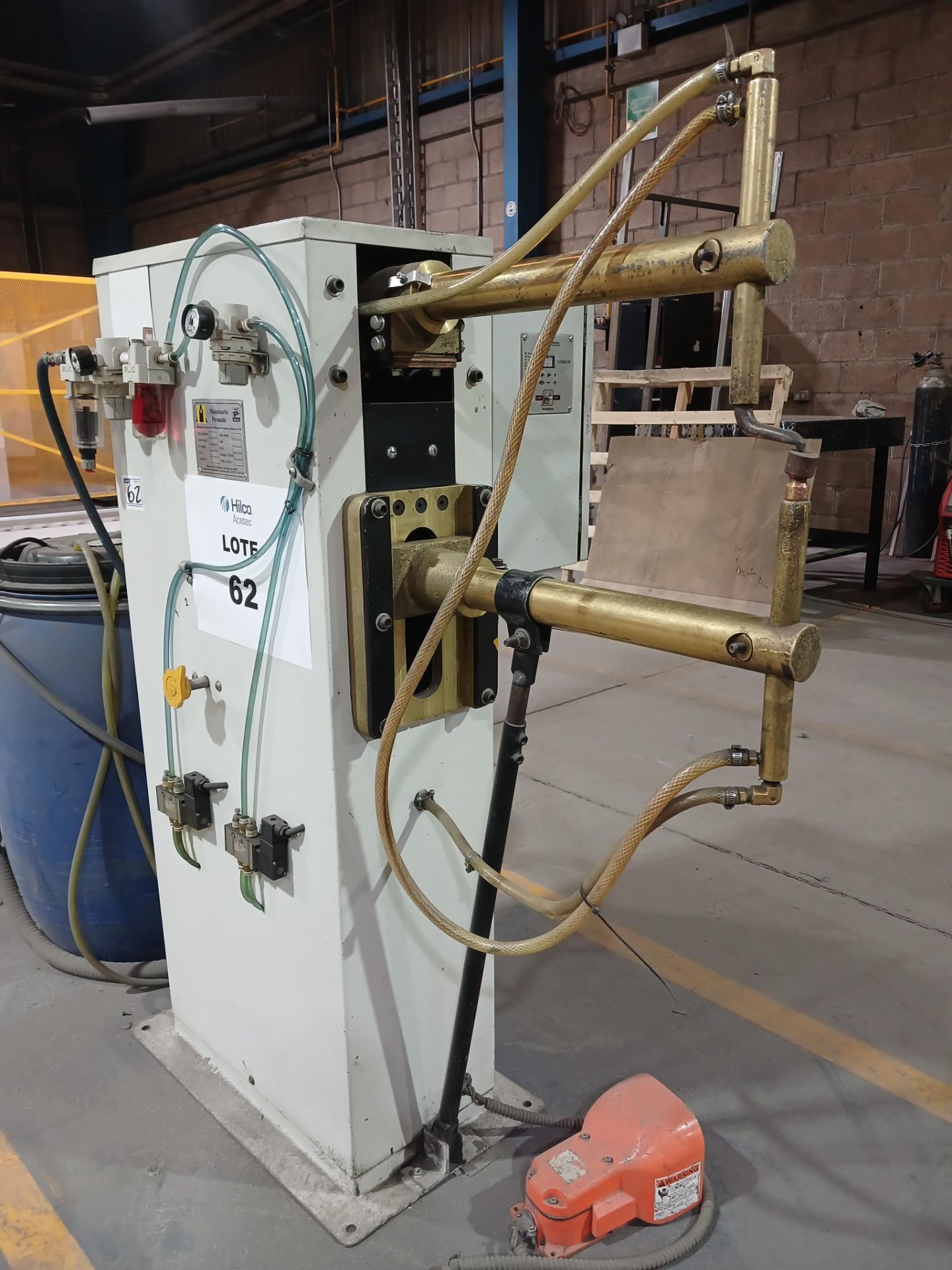 SPOT WELDING MACHINE