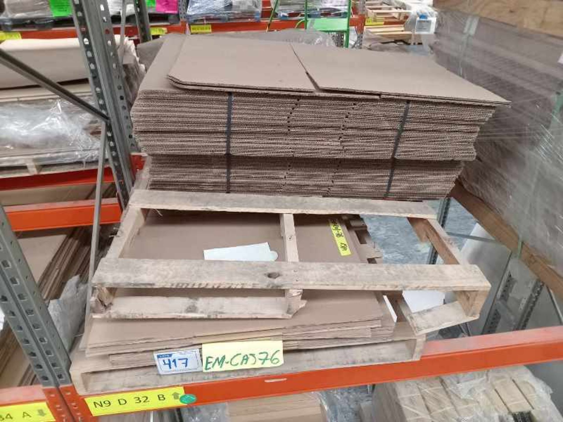 LOT OF APPROXIMATELY (83,310) PCS OF CARDBOARD BOXES AND ACCESSORIES - Image 27 of 119