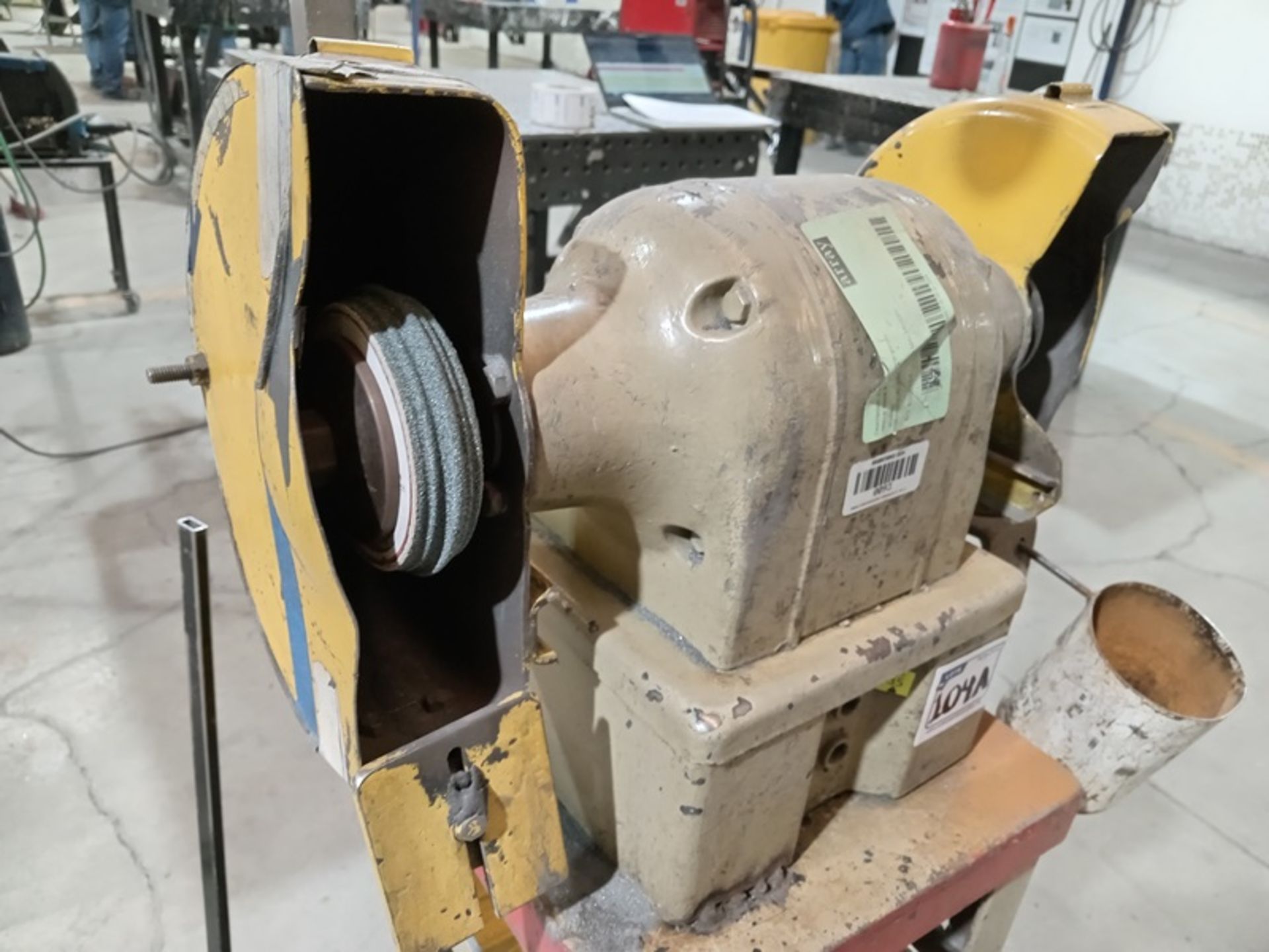 BENCH GRINDER - Image 12 of 17