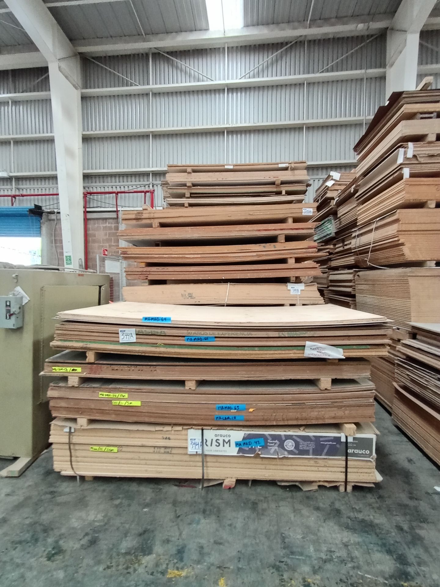 LOT OF APPROXIMATELY (1,093) PCS OF MELAMINE, MDF AND CHIPBOARD - Image 8 of 12