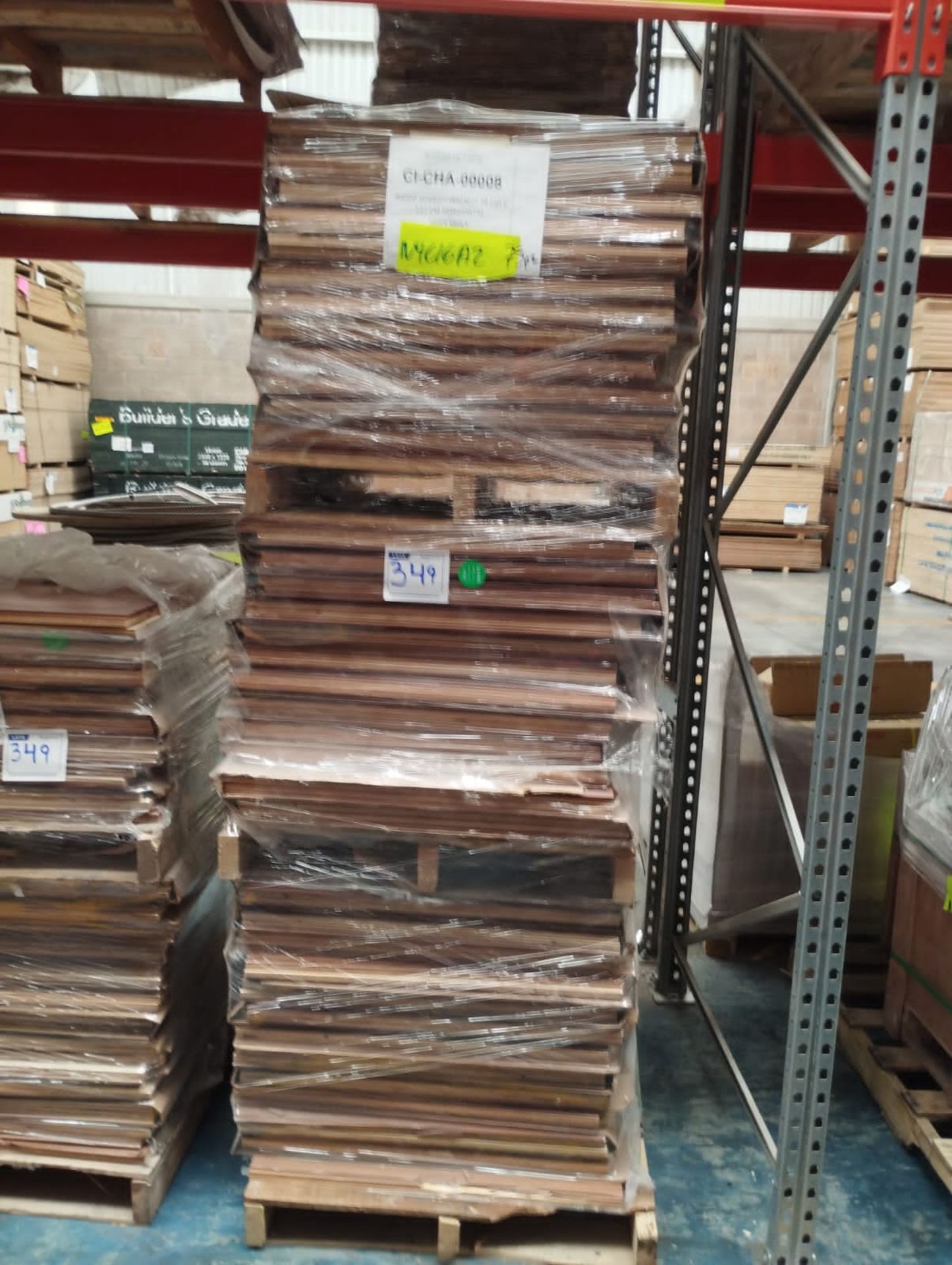 LOT OF (1,703) PCS OF BOARD AND LAMINATE - Image 17 of 18