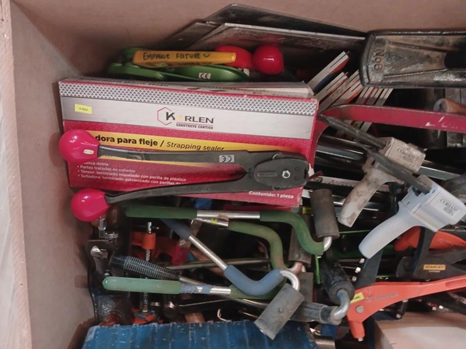 LOTS OF APPROXIMATELY (425) MISCELLANEOUS HAND TOOLS - Image 7 of 7