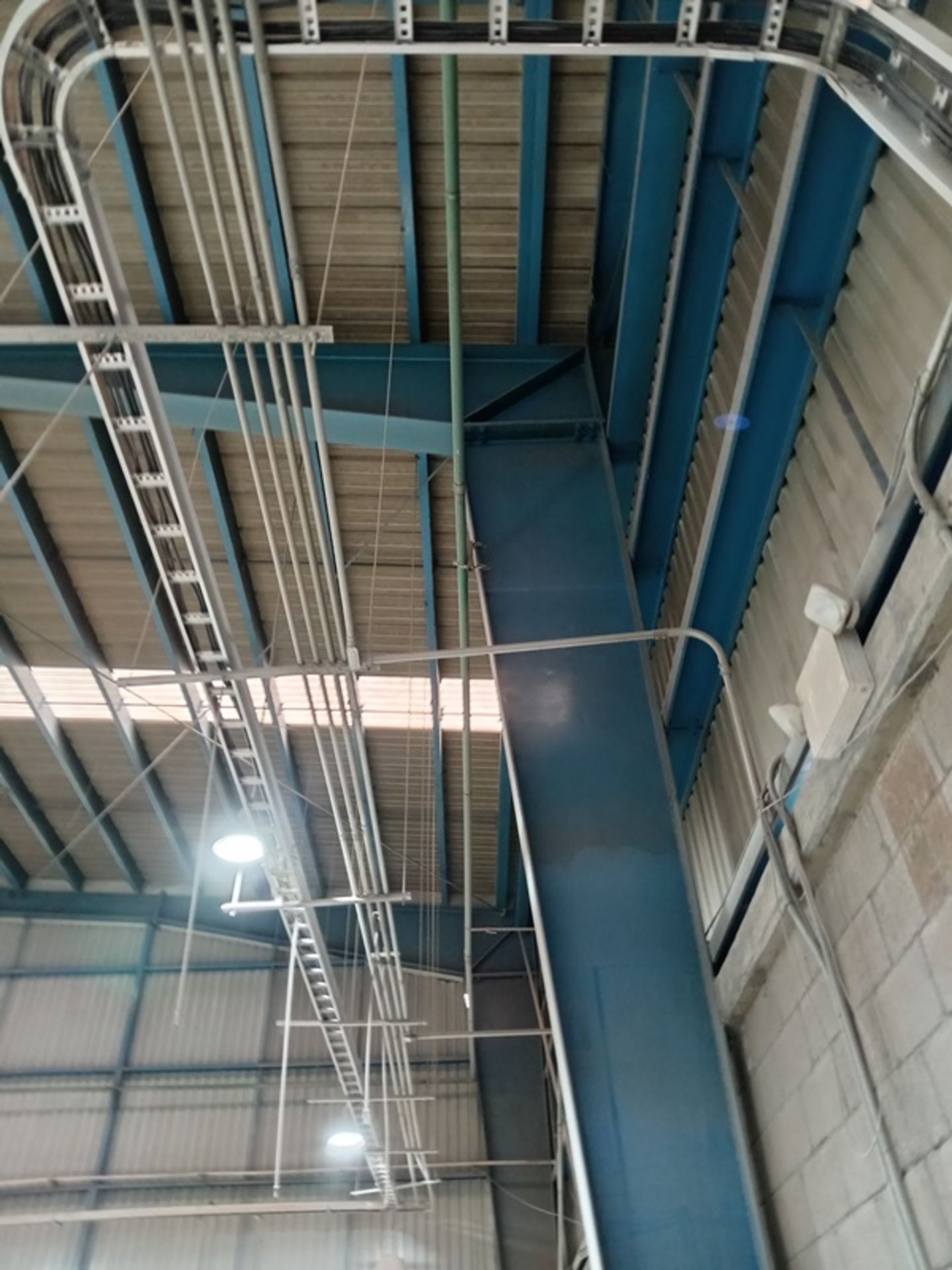 LOT OF APPROXIMATELY (160) METERS OF PNEUMATIC PIPING - Image 38 of 38