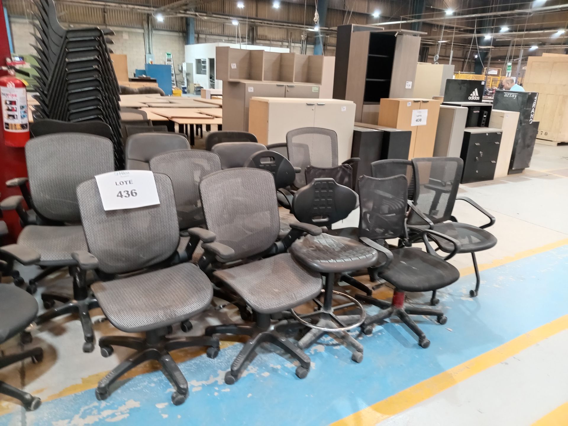 LOT OF (55) PIECES OF OFFICE CHAIRS - Image 4 of 25