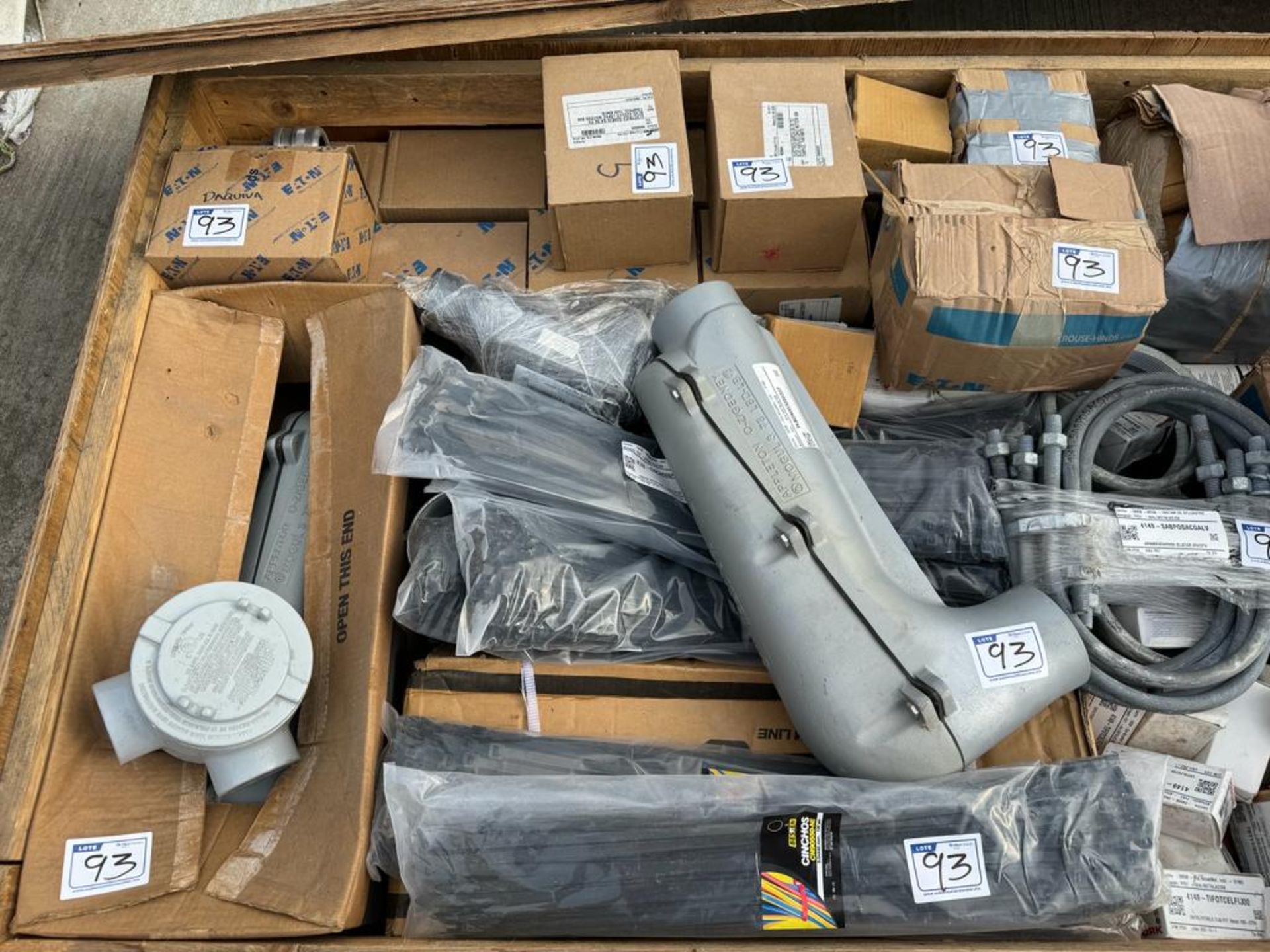 LOT OF (20,488) PIECES OF MISCELLANEOUS ELECTRICAL MATERIAL - Image 72 of 115