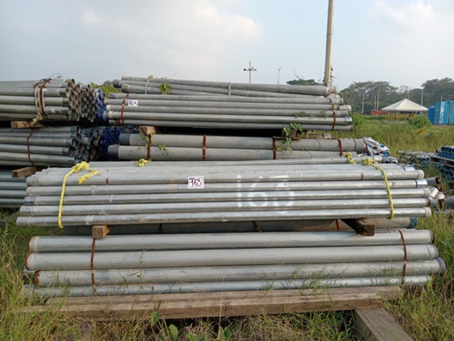 LOT OF 4375 METERS OF GALVANIZED CARBON STEEL PIPE WITH THREADED ENDS - Image 4 of 10