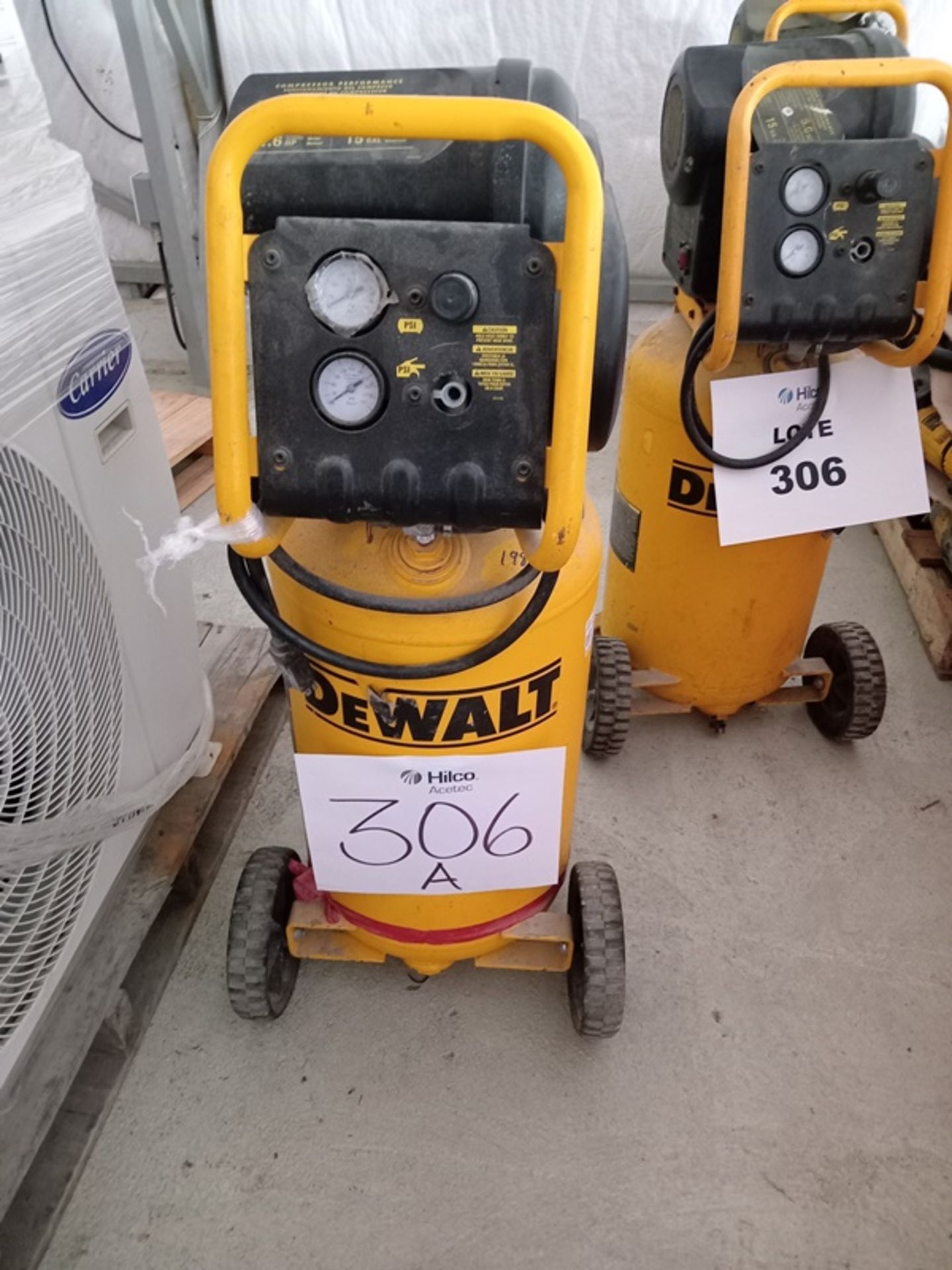 AIR COMPRESSOR