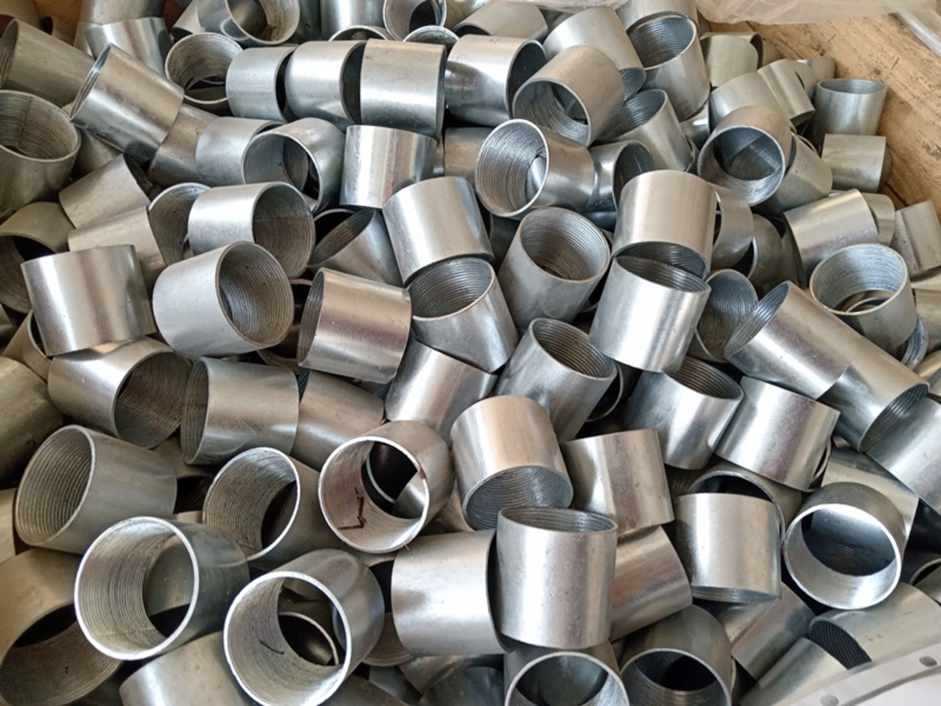 LOT OF (1,545) 2" NPT GALVANIZED UNION COUPLINGS - Image 3 of 4