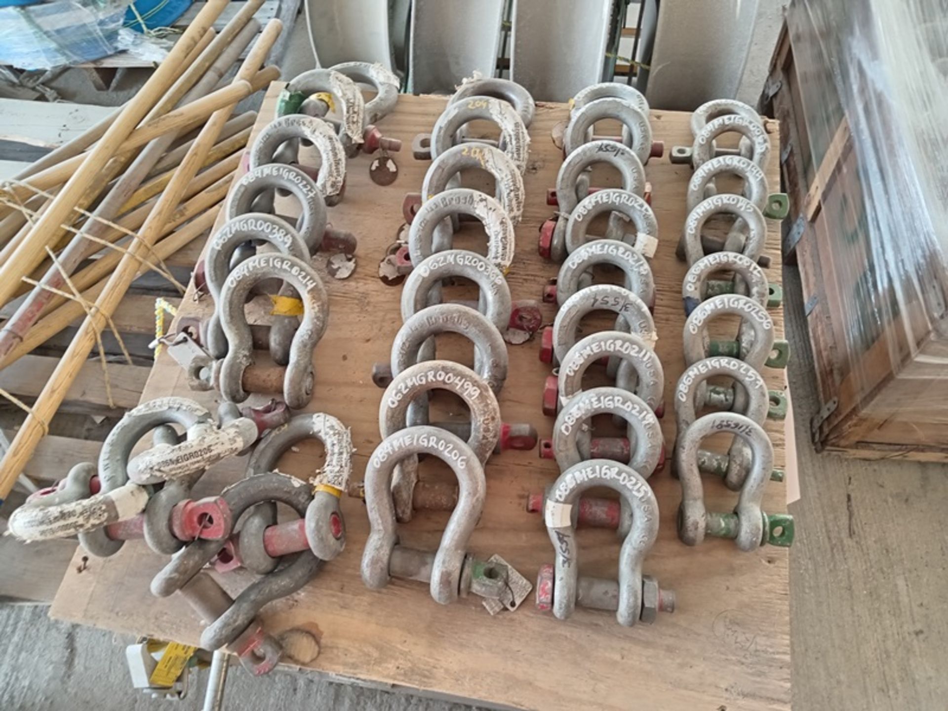 LOT OF (59) PIECES OF LIFT SHACKLES AND CLAWS - Image 3 of 3