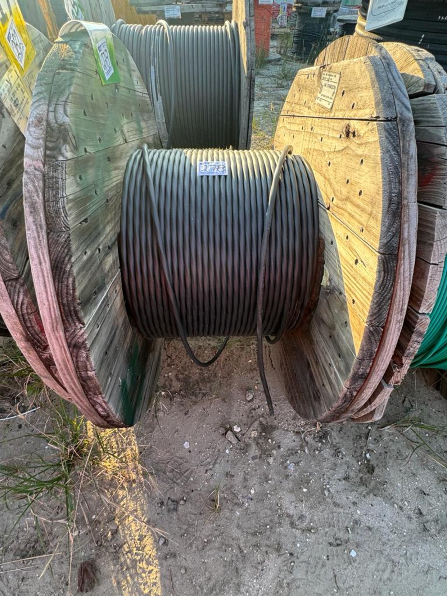 LOT OF APPROXIMATELY (1,325 M) OF MULTICODUCTOR CABLE - Image 19 of 27