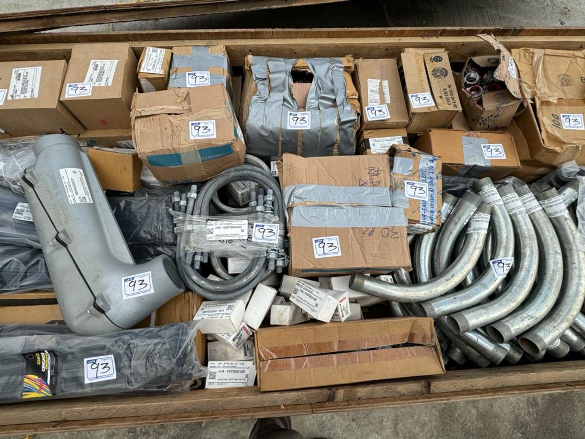 LOT OF (20,488) PIECES OF MISCELLANEOUS ELECTRICAL MATERIAL - Image 102 of 115