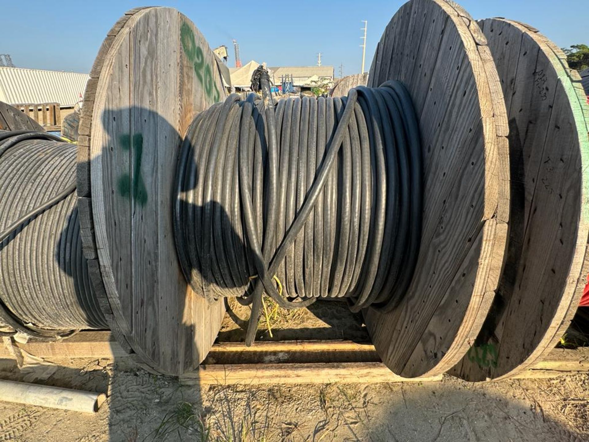 LOT OF APPROXIMATELY (1,325 M) OF MULTICODUCTOR CABLE - Image 2 of 27