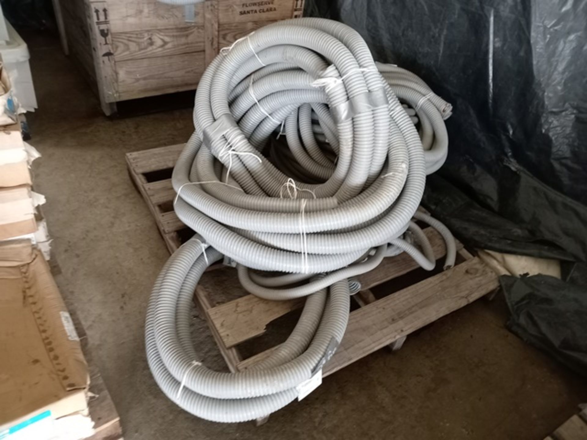 LOT OF (533) PIECES OF VARIOUS MATERIALS AND (154) MTS OF FLEXIBLE TUBE - Image 15 of 20