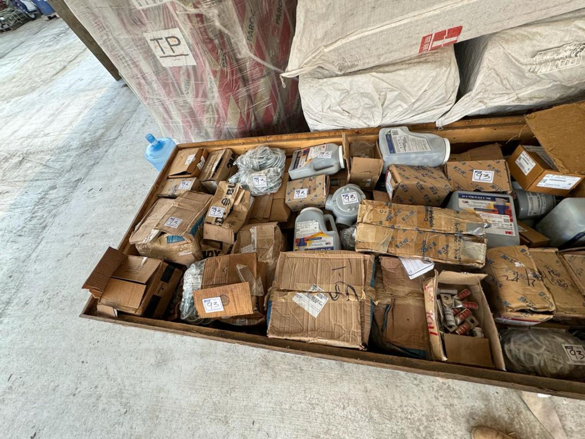 LOT OF (20,488) PIECES OF MISCELLANEOUS ELECTRICAL MATERIAL - Image 37 of 115