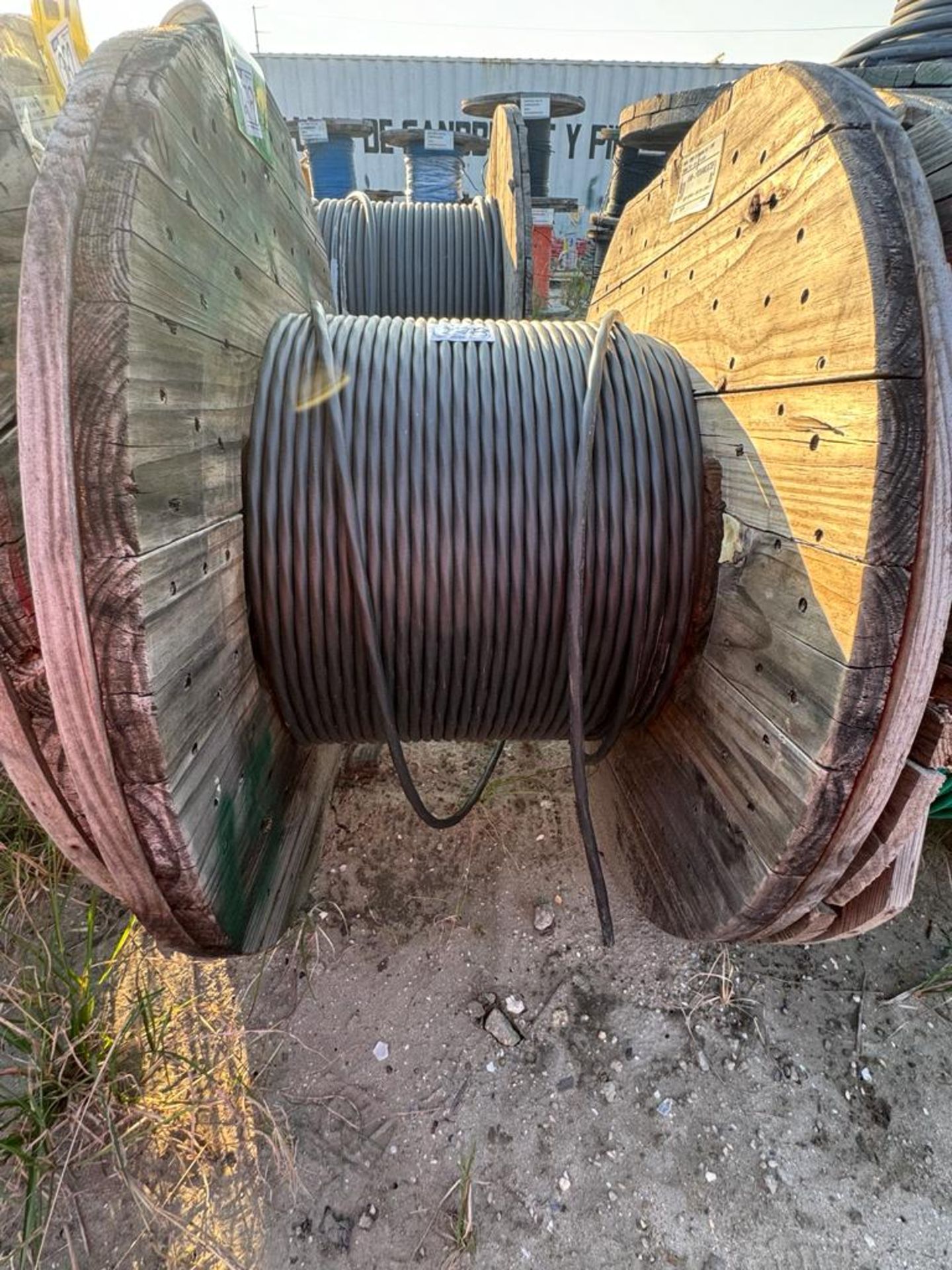 LOT OF APPROXIMATELY (1,325 M) OF MULTICODUCTOR CABLE - Image 17 of 27