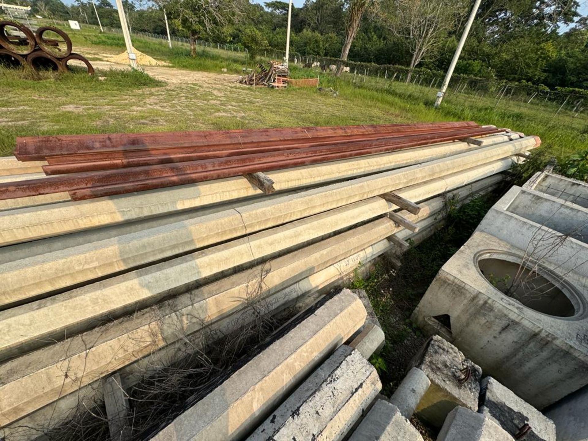 LOT OF (76) CONCRETE POSTS - Image 14 of 23