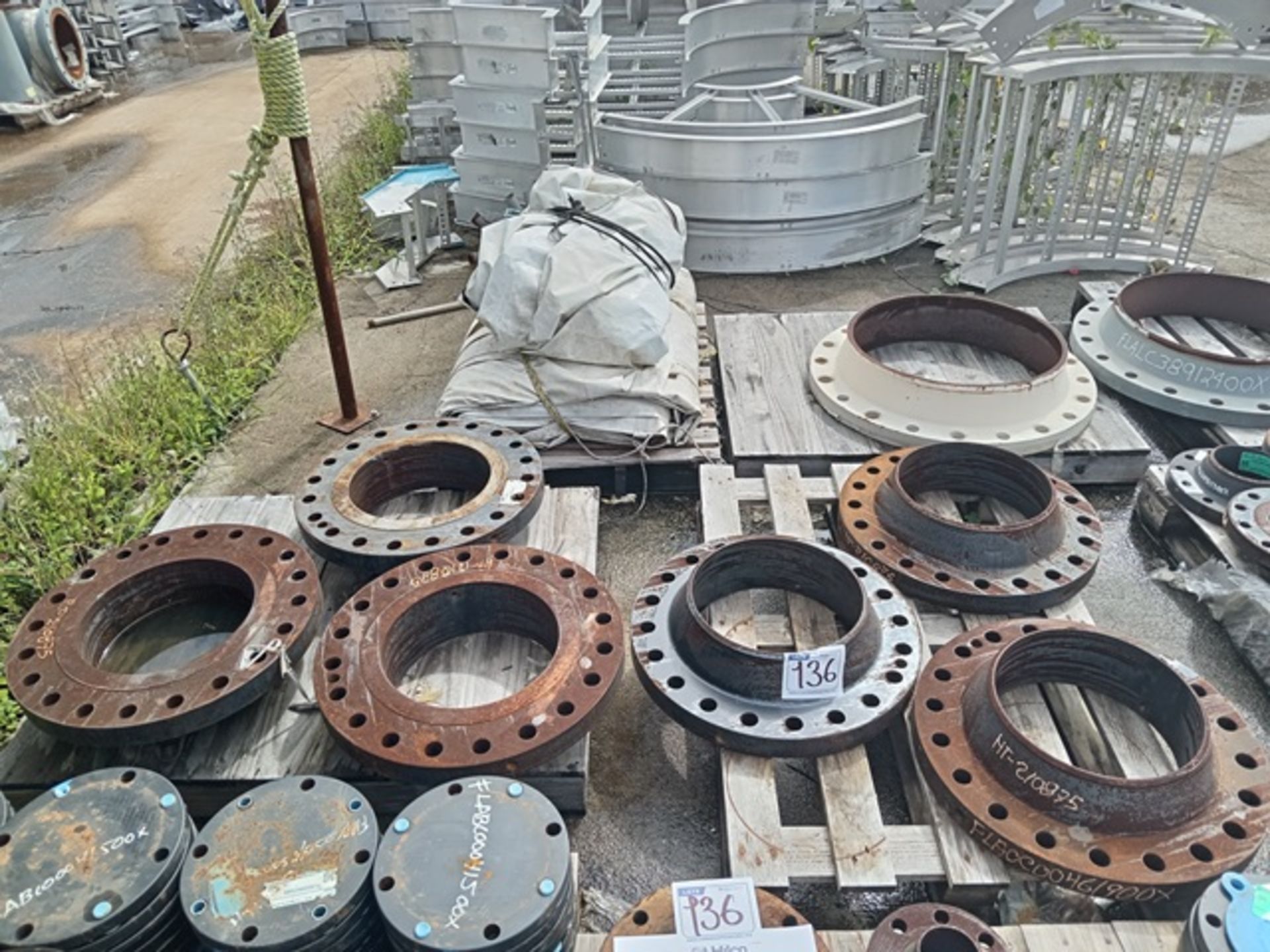 LOT OF (231) PCS OF SA105N FLANGES - Image 4 of 8