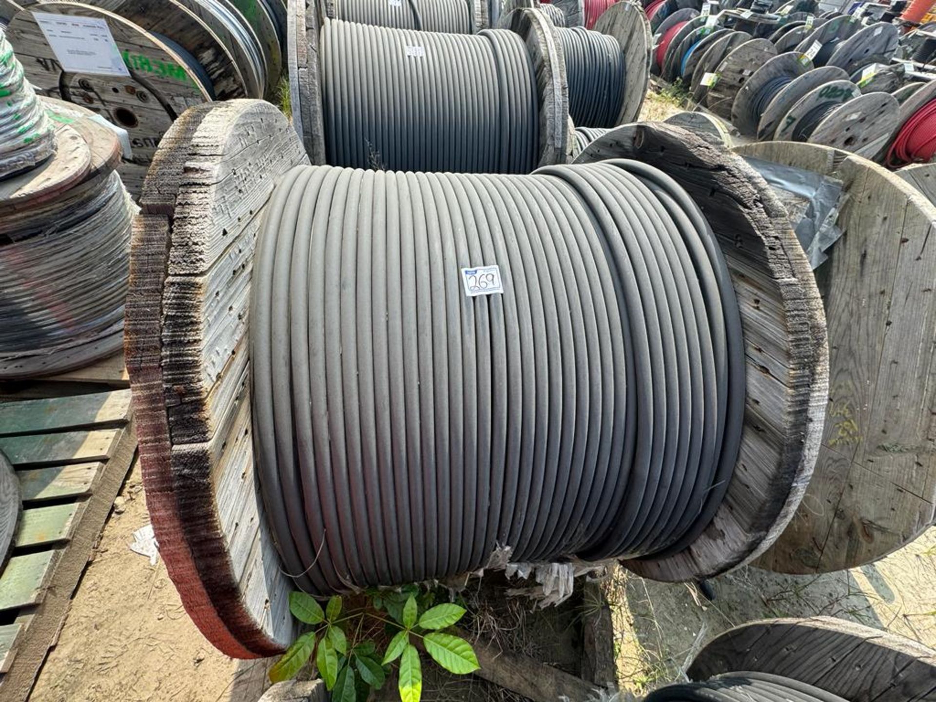 LOT OF APPROXIMATELY (1,000 M) OF POWER CABLE