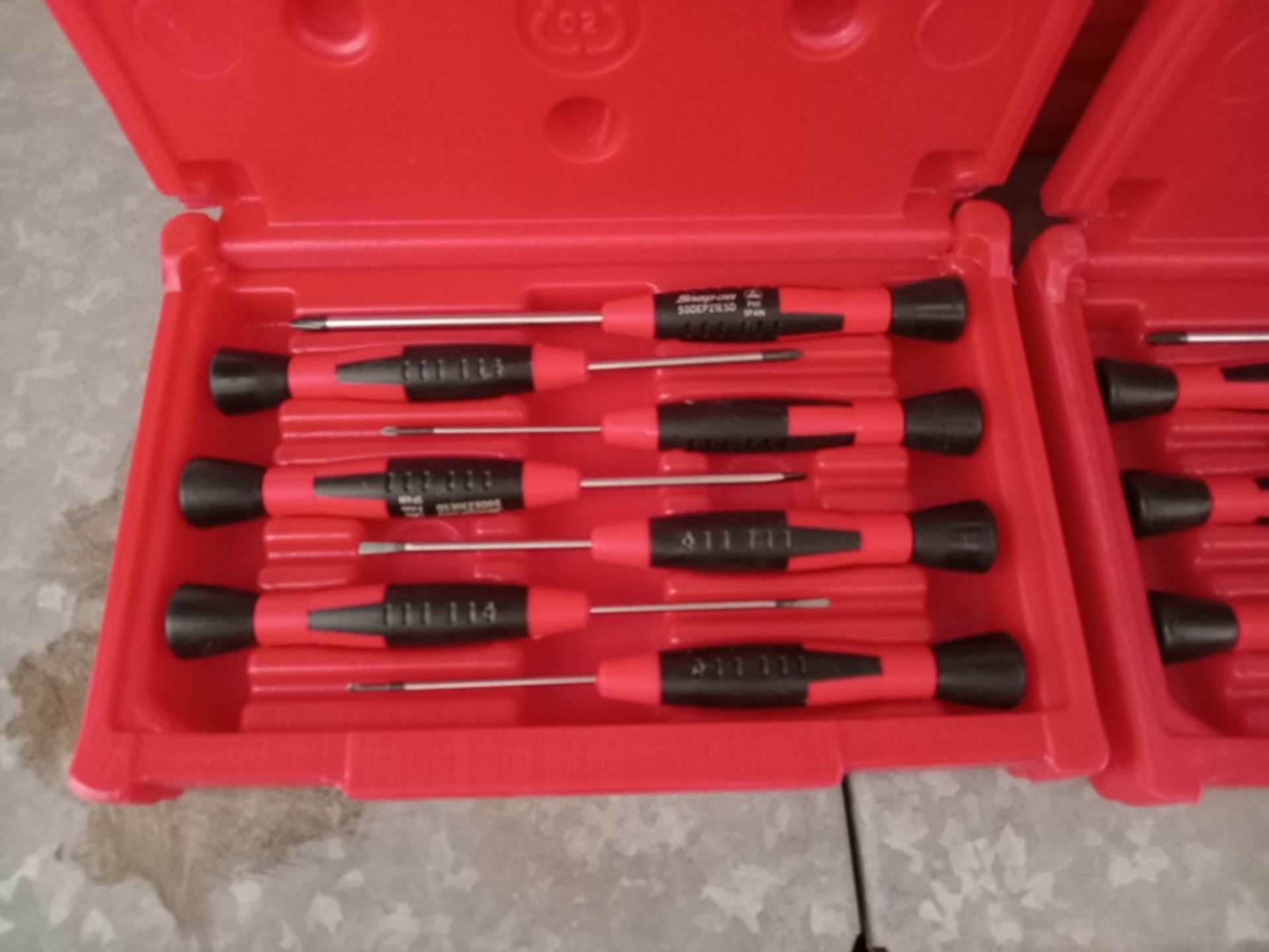 LOT OF (28) SCREWdriver SETS - Image 3 of 5