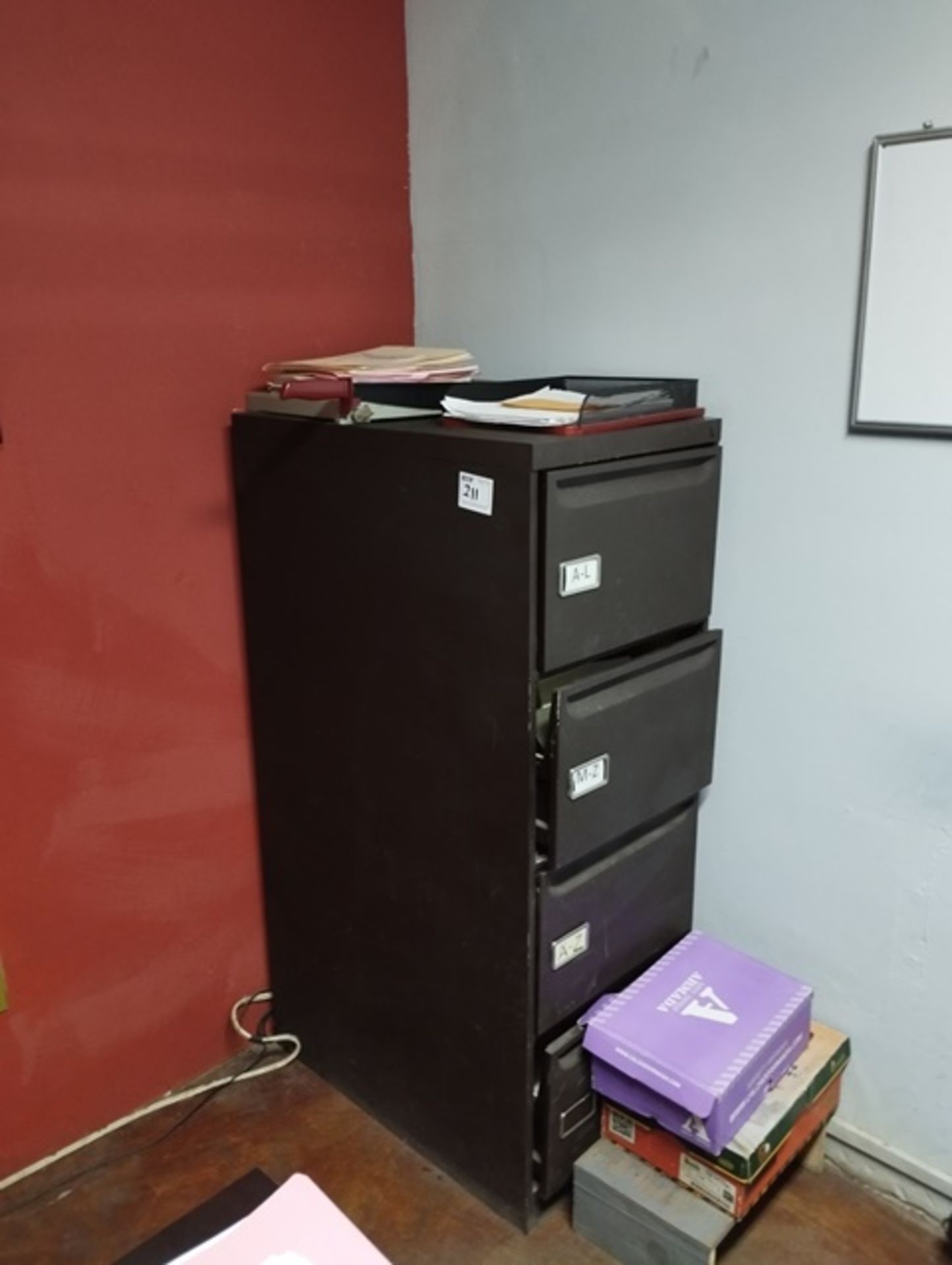 LOT OF OFFICE FURNITURE - Image 4 of 5